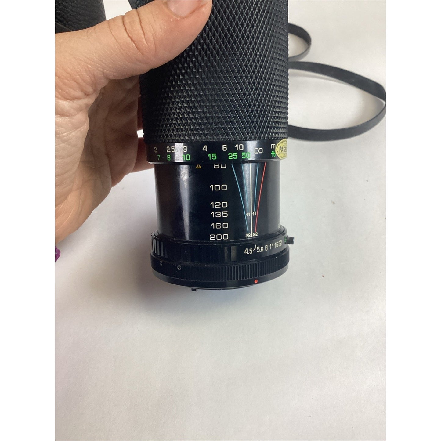 Soligor 80-200mm Zoom + Macro - #38166305 W/ Case & 2 Lens Covers