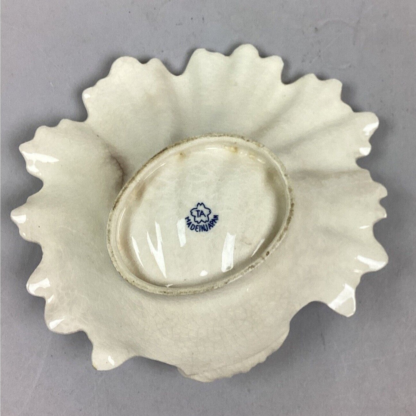 Vintage Japanese Porcelain Shell Shaped Soap Dish - 4.5”x5.5”