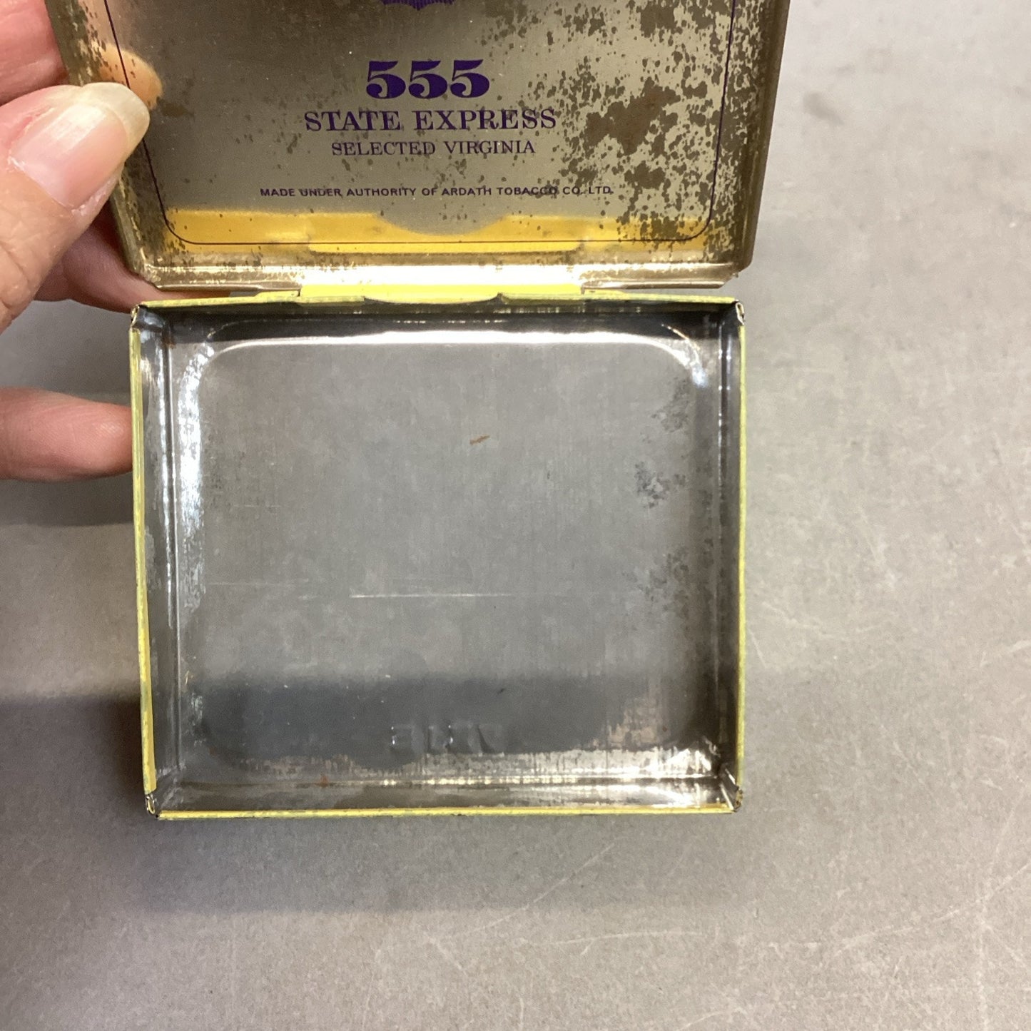 Vintage 555 State Express Selected Virginia Yellow Tin Box Tobacco Cigarette
