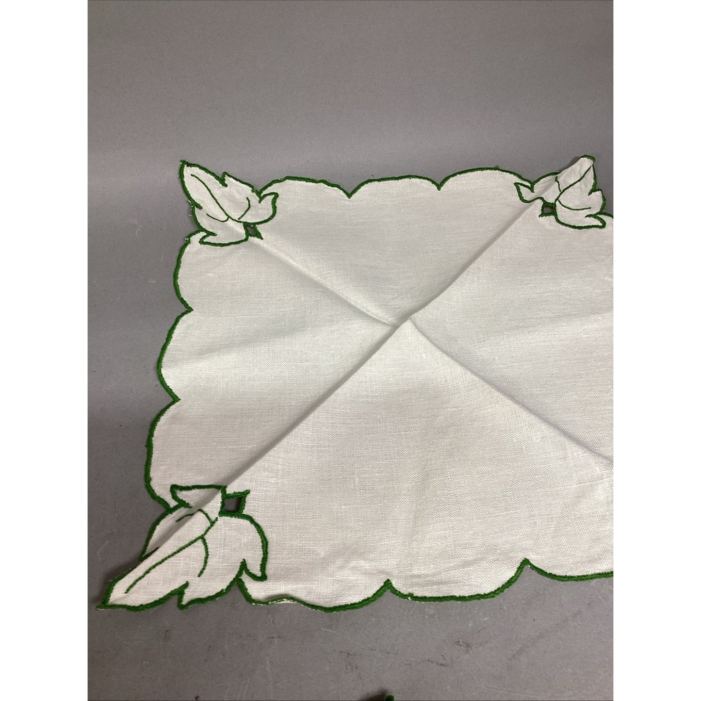 Set Of 6 Embroidered Green Leaf Linen Placemats - Vintage