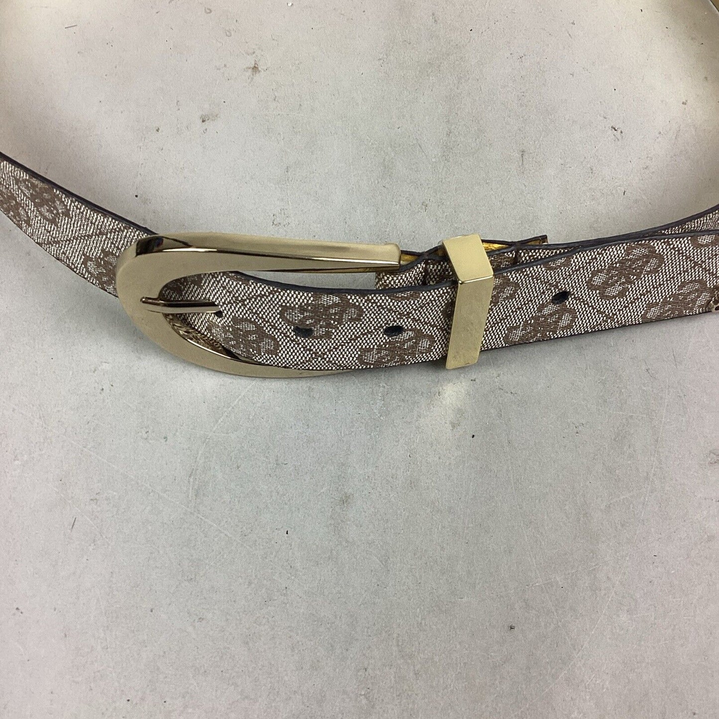 Guess Medium Sized Women’s Belt