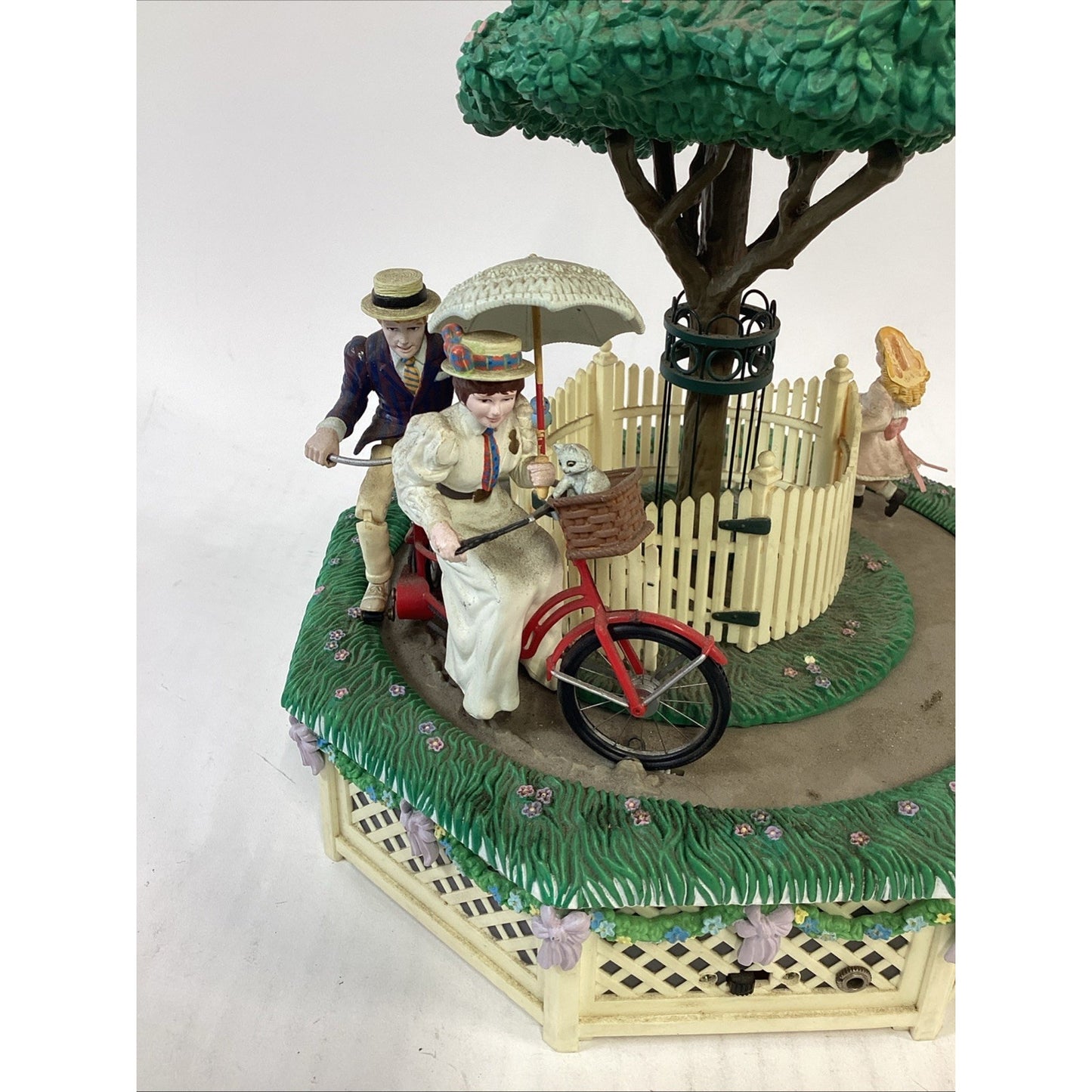 Enesco Musical Box Light Up Music Two Riding A Bike Under Tree Untested - Read