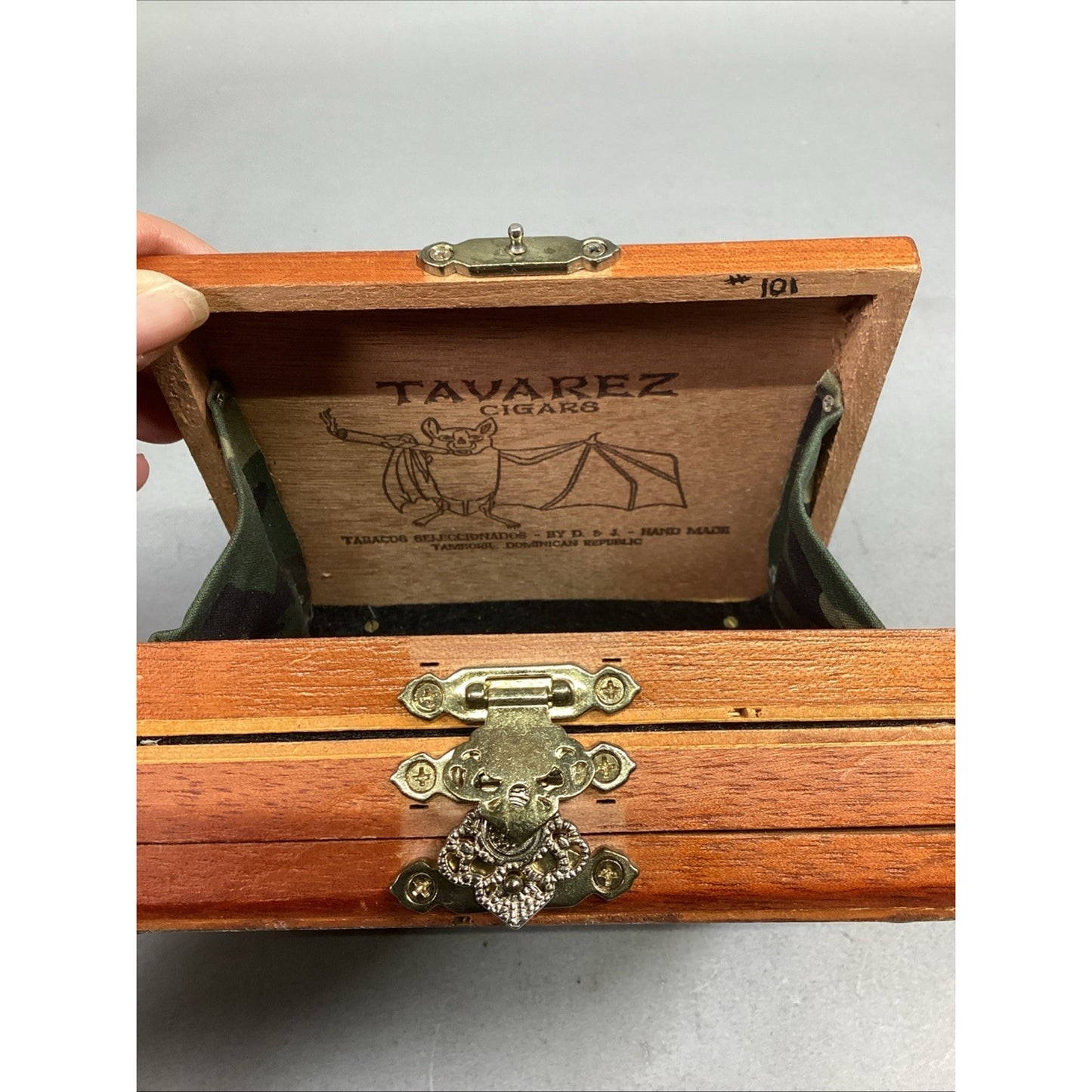 CHE GUEVARA Tavarez 2 Layer Cigar Box - Handmade In Dominican Republic