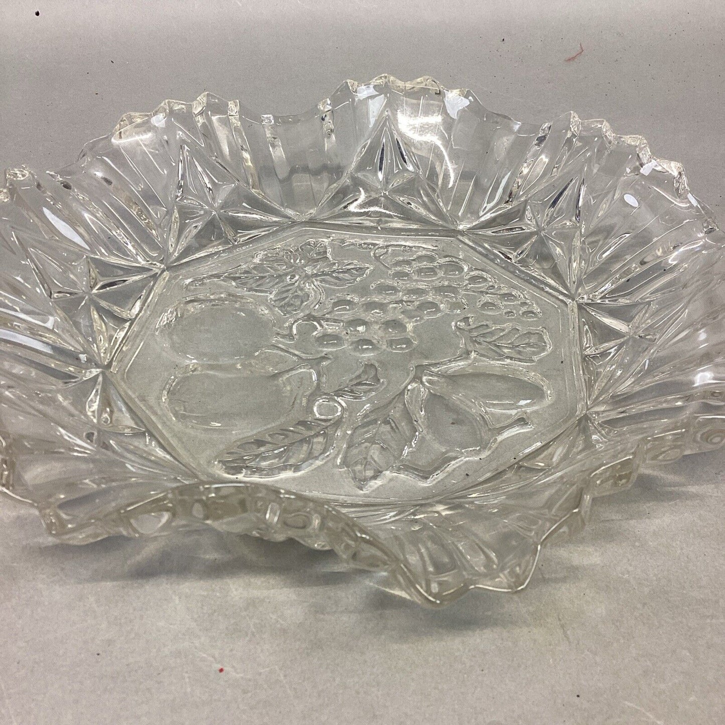 Vintage Federal Glass Pioneer Pattern Serving Bowl Clear Fruit Pressed Glass 10”