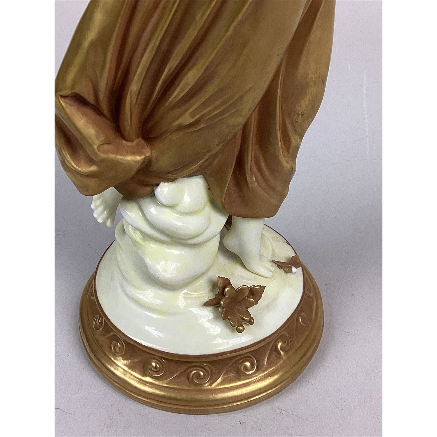 Antique Italian Neoclassical Capodimonte Rare 9.75” Female Porcelain Figurine