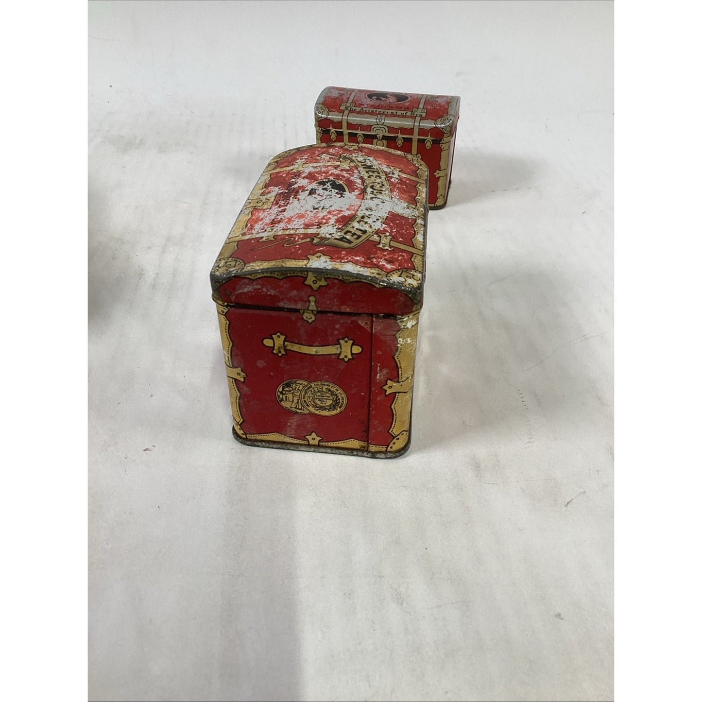 3 Vintage SWEE-TOUCH-NEE TREASURE CHEST TEA TINS - Nesting Tins