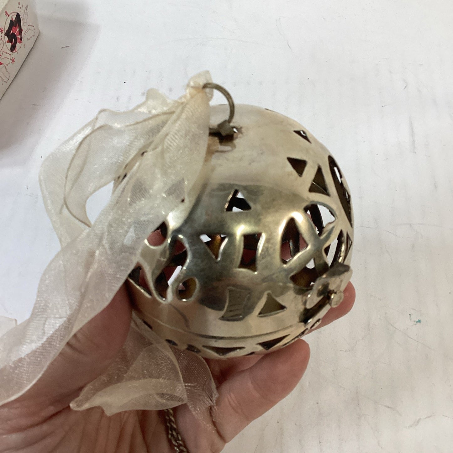 Silver-Plated Pomander Potpourri Ornament Ball Hinged Perforated Sphere Decor