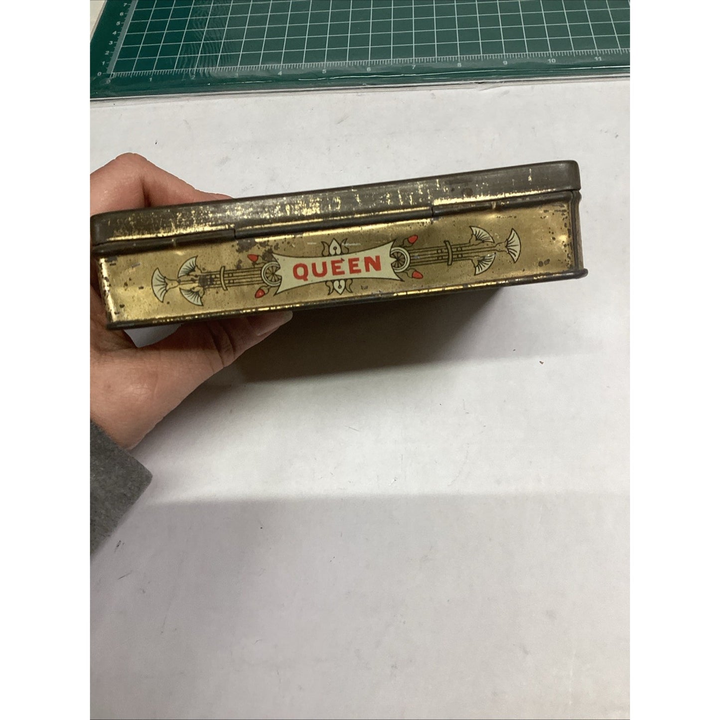 VINTAGE 1920’s CIGARETTE NESTOR ADVERTISING MINIATURE LITHO TIN BOX
