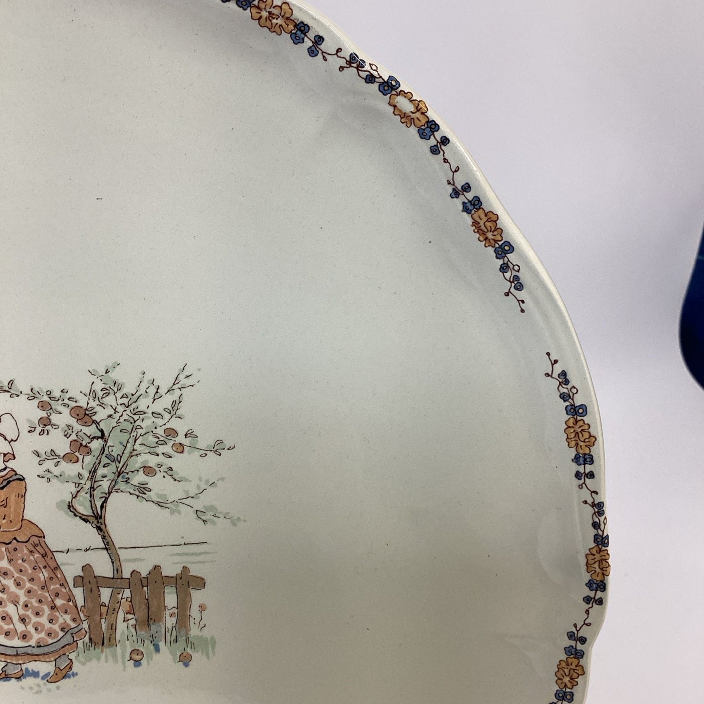Sarreguemines Enfants Richard Large Round Cake Pastry Platter Dish - 13.25”D