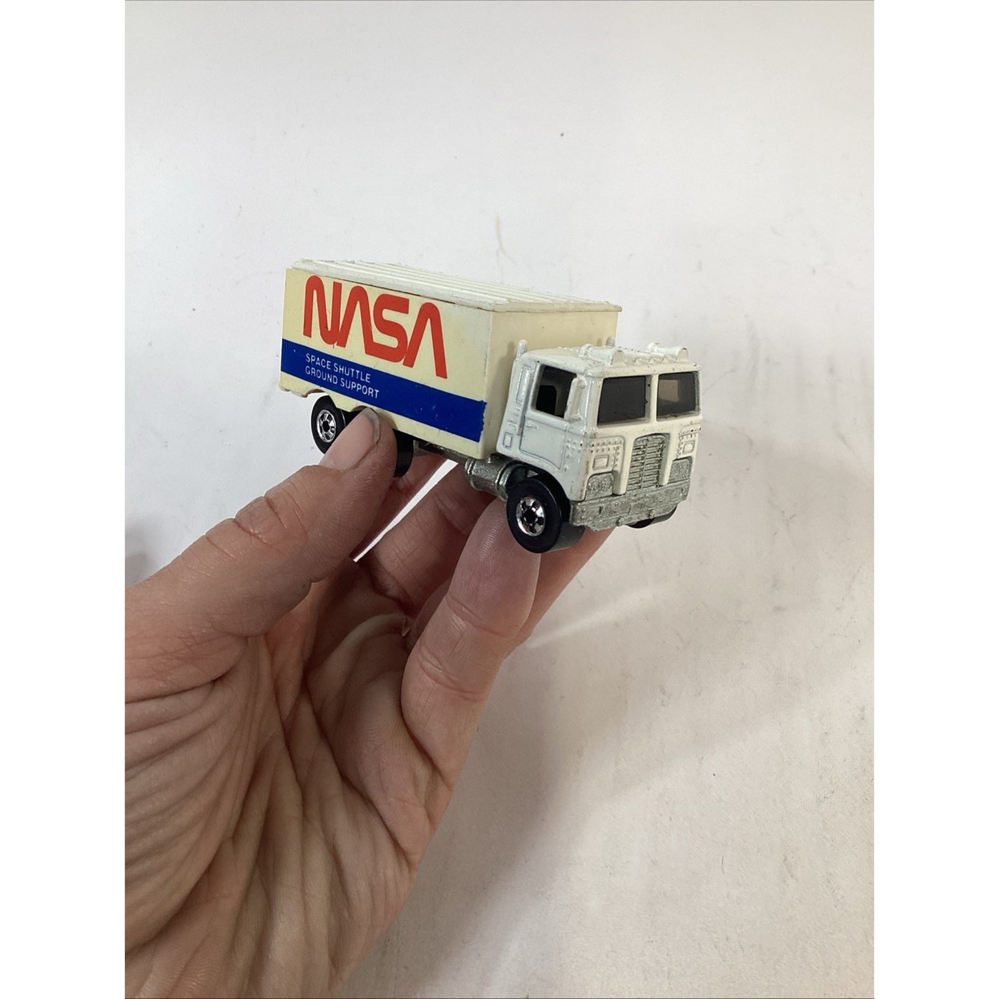 Hot Wheels 1979 NASA Space Shuttle Highway Hauler & Disney Luxembourg Blimp