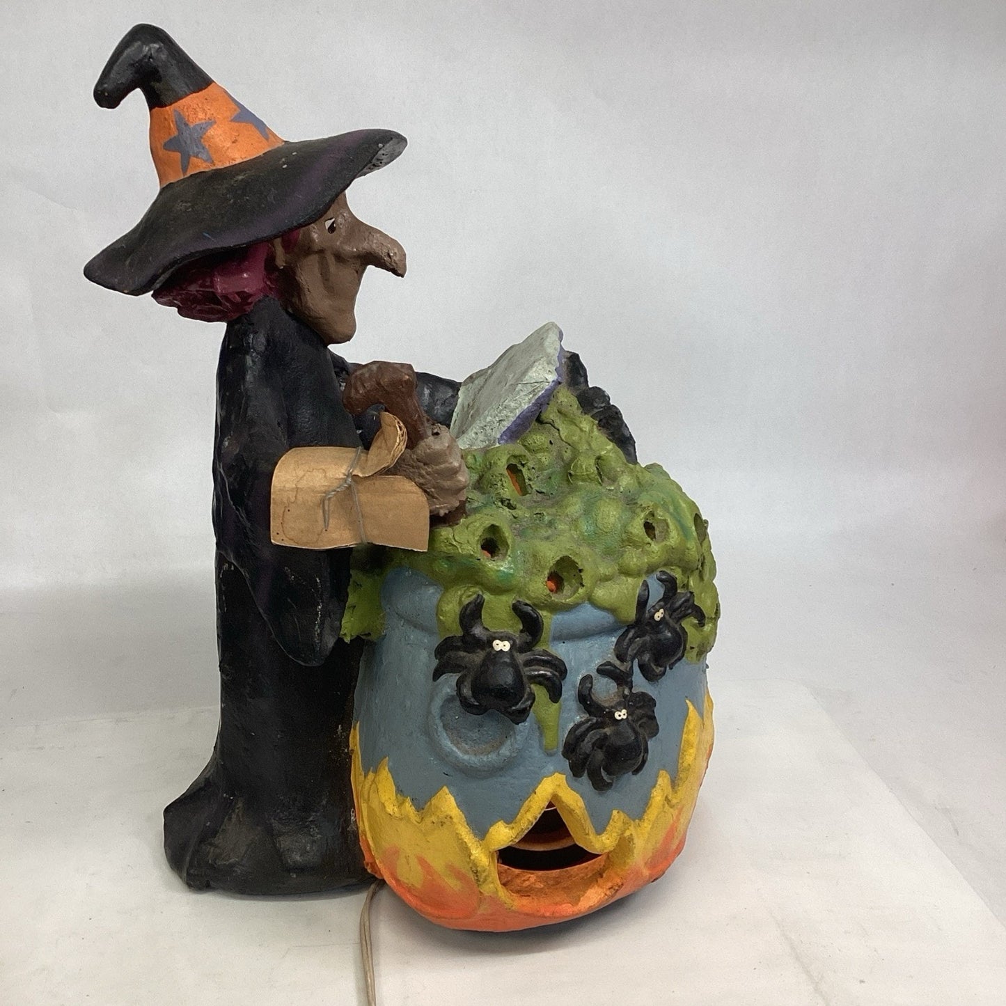 VTG NOS 90s Matrix Industries Halloween Witch Cauldron Lighted Foam Blow Mold