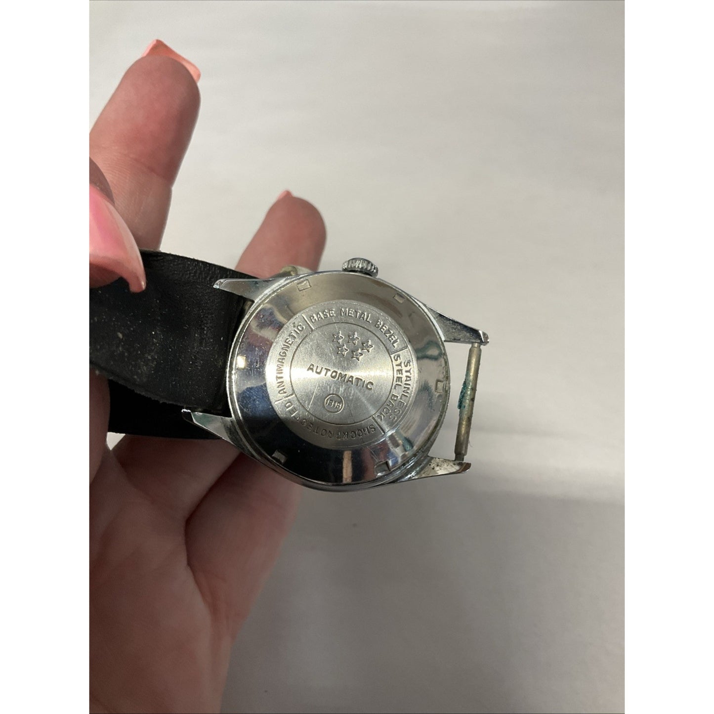 Mid-century men's Lausanne silver-tone wristwatch. Working Condition