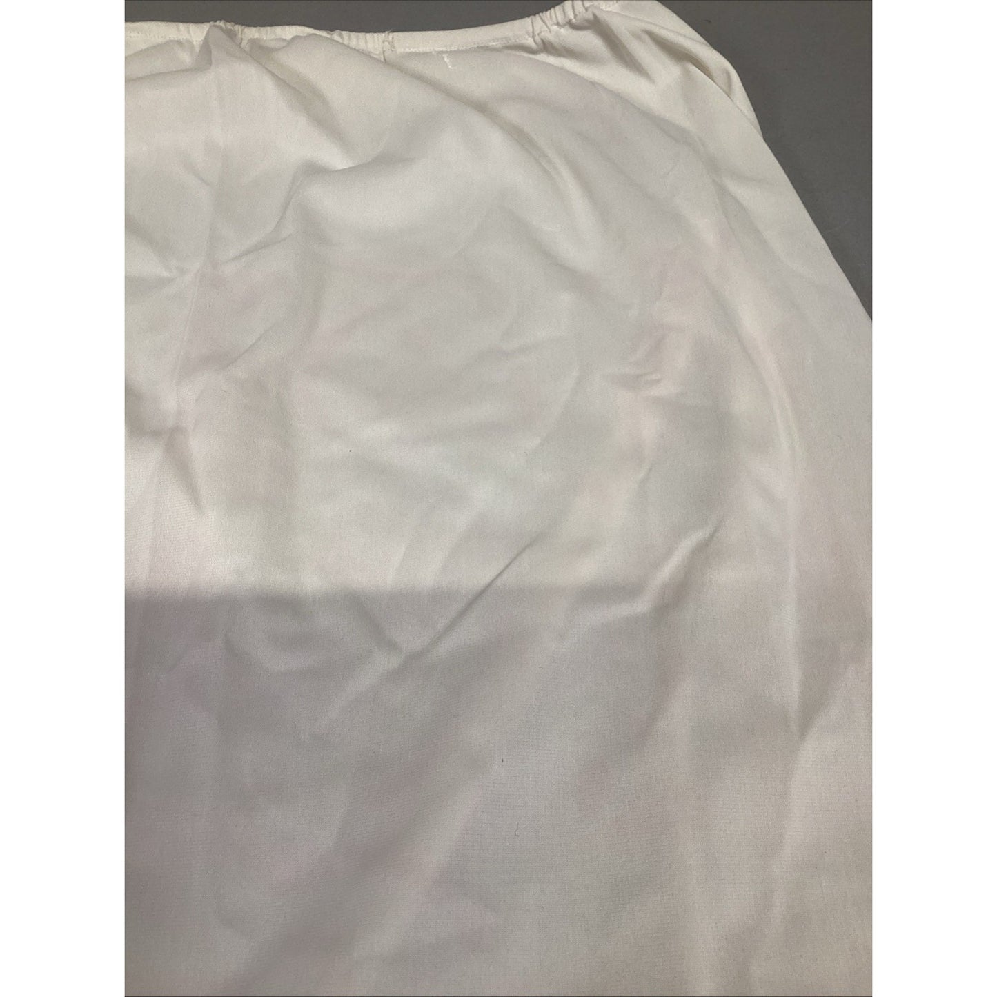 Odette Barsa Cream Colored Slip With Light Pink Embroidered Flowers - Medium