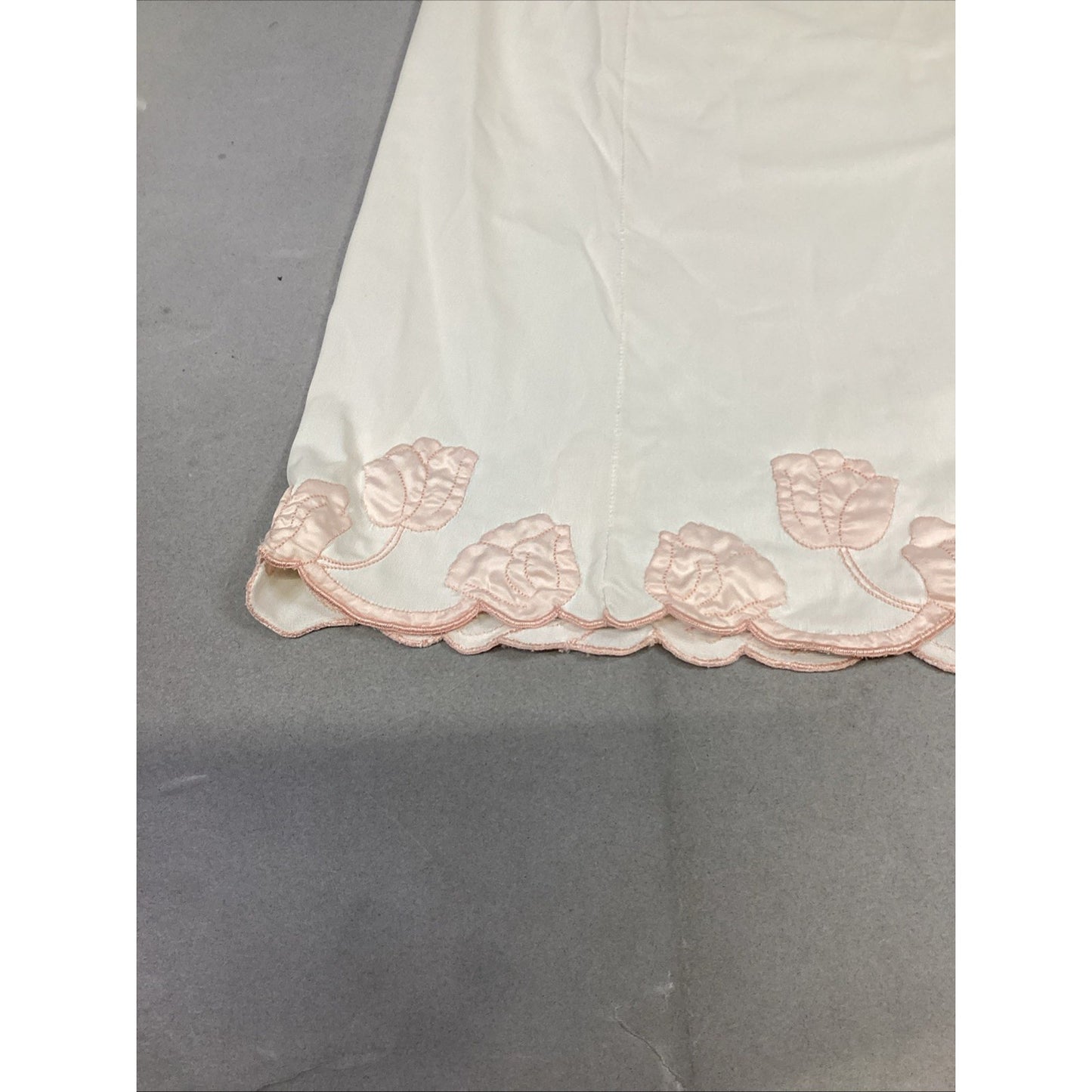 Odette Barsa Cream Colored Slip With Light Pink Embroidered Flowers - Medium