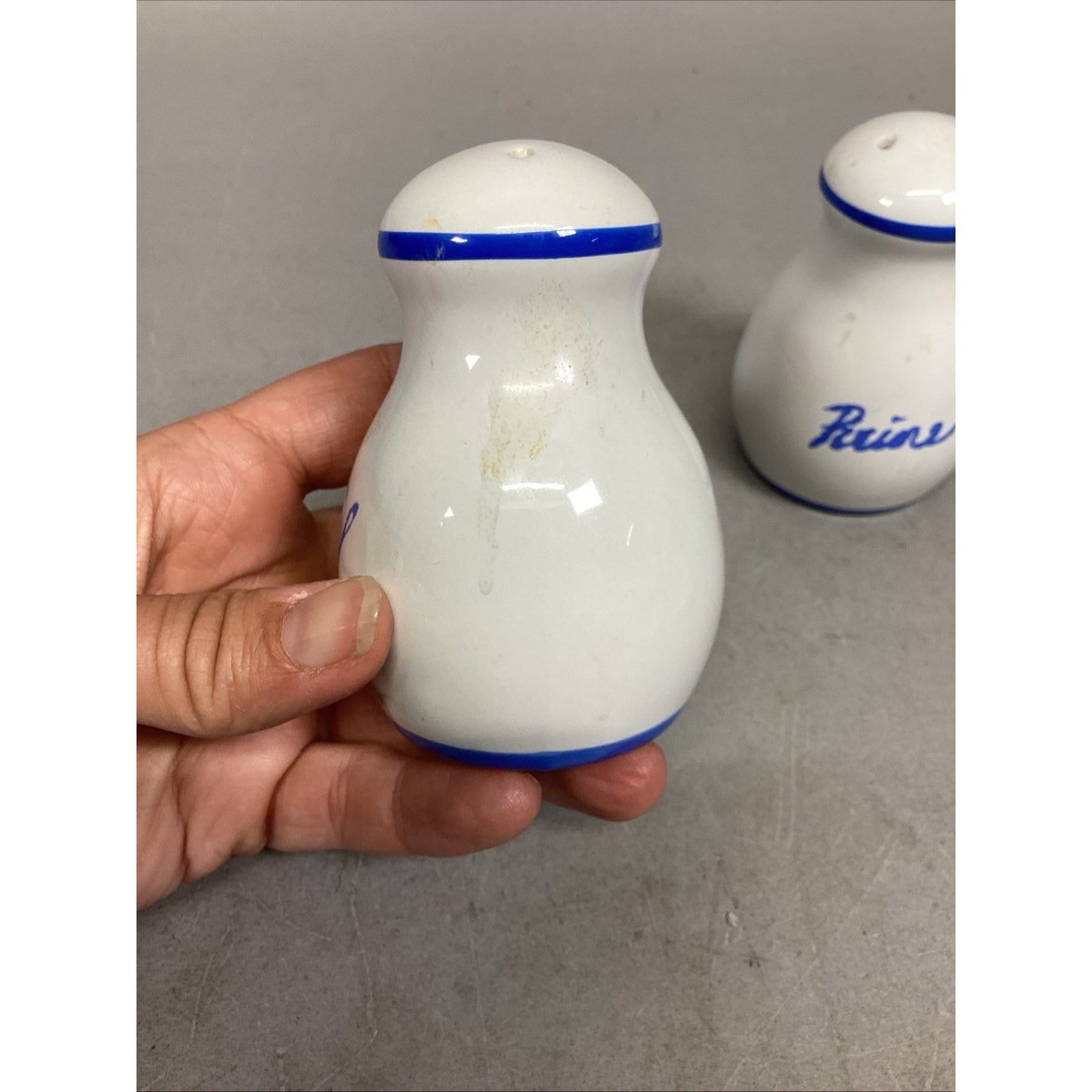 2 Salt And Pepper Shakers (China) & 2 Salt Cellars (France) & 1 Gold Spoon