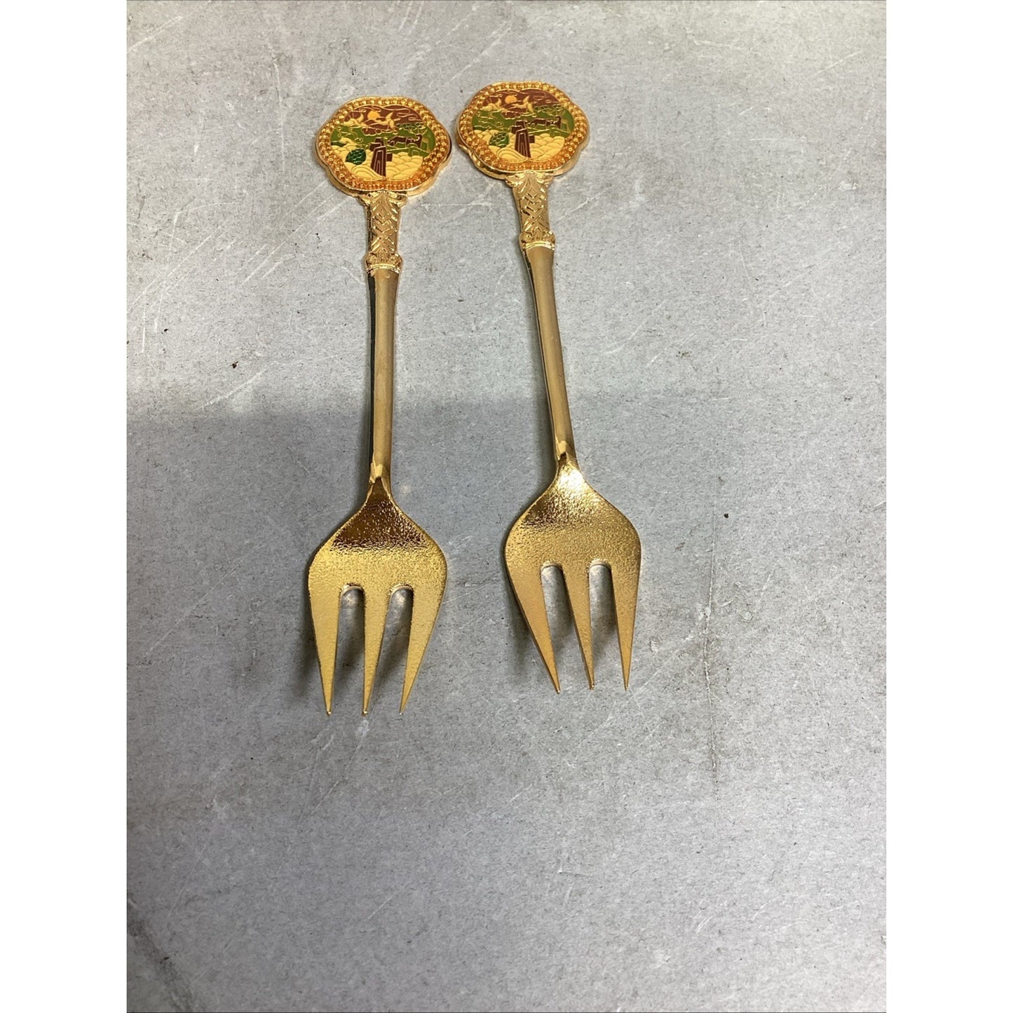 Set Of 4 - Korean - Souvenir Golden Spoons And Forks In Original Box