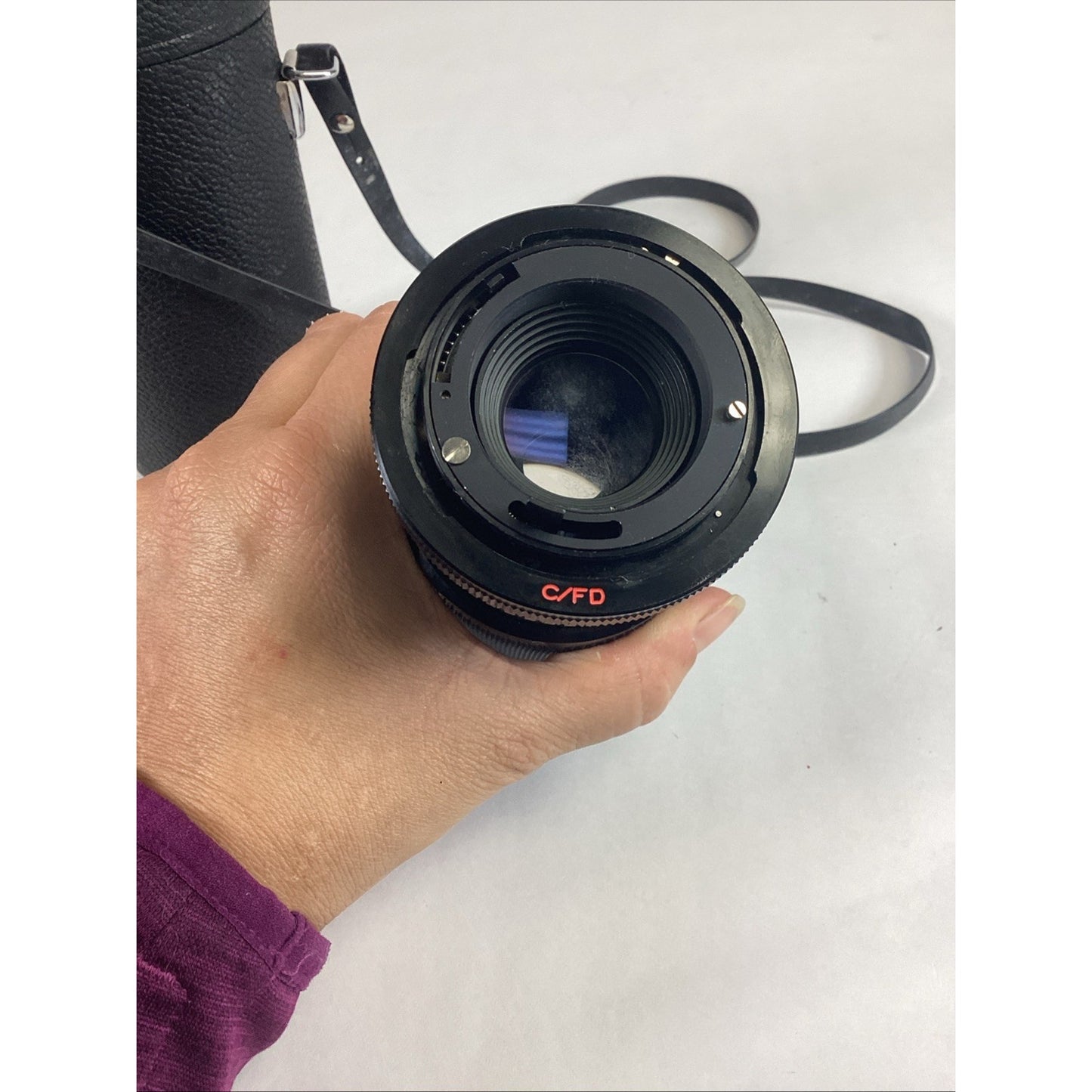 Soligor 80-200mm Zoom + Macro - #38166305 W/ Case & 2 Lens Covers