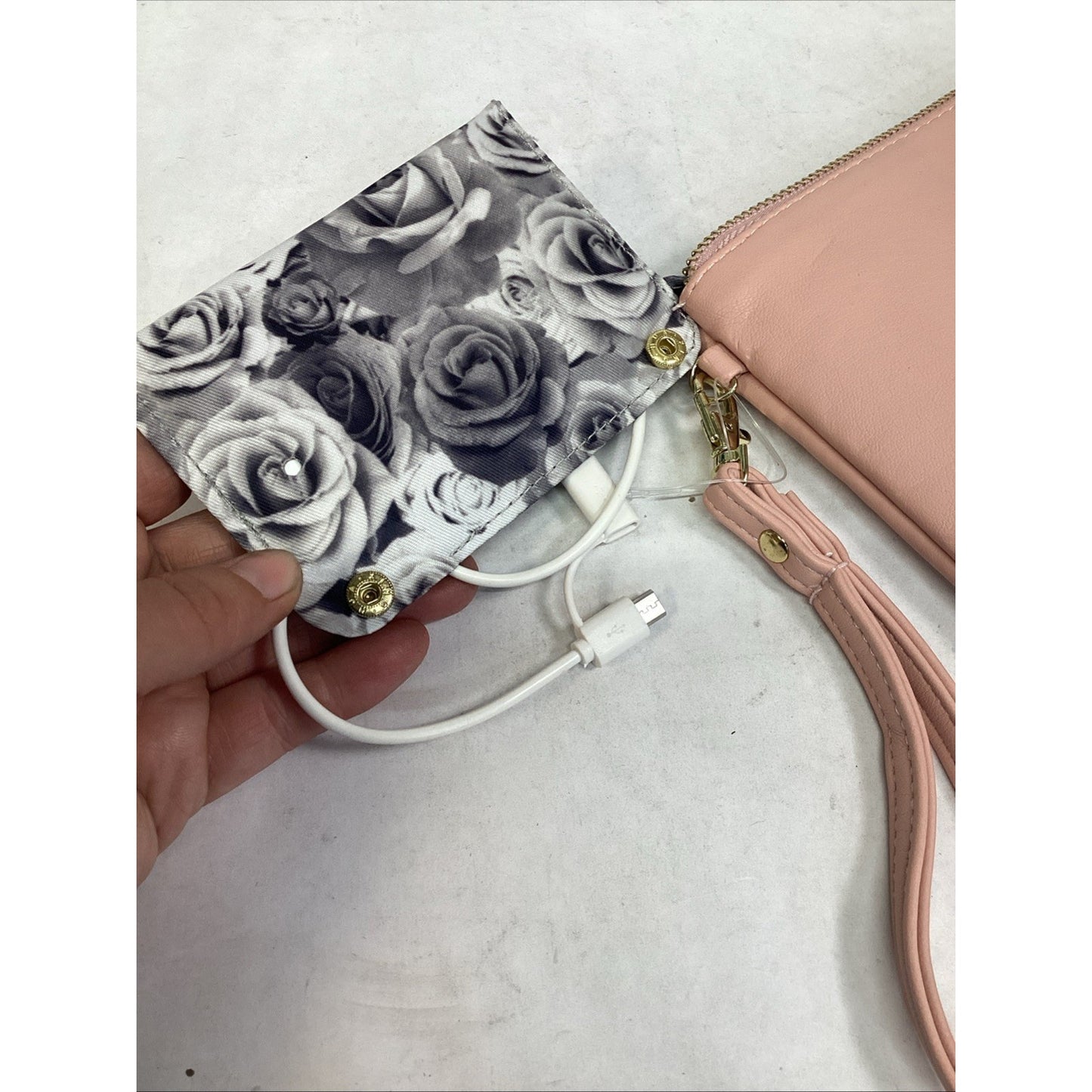 Adrienne Vittandini Dusty Blush Smooth Charging Purse Power Bank
