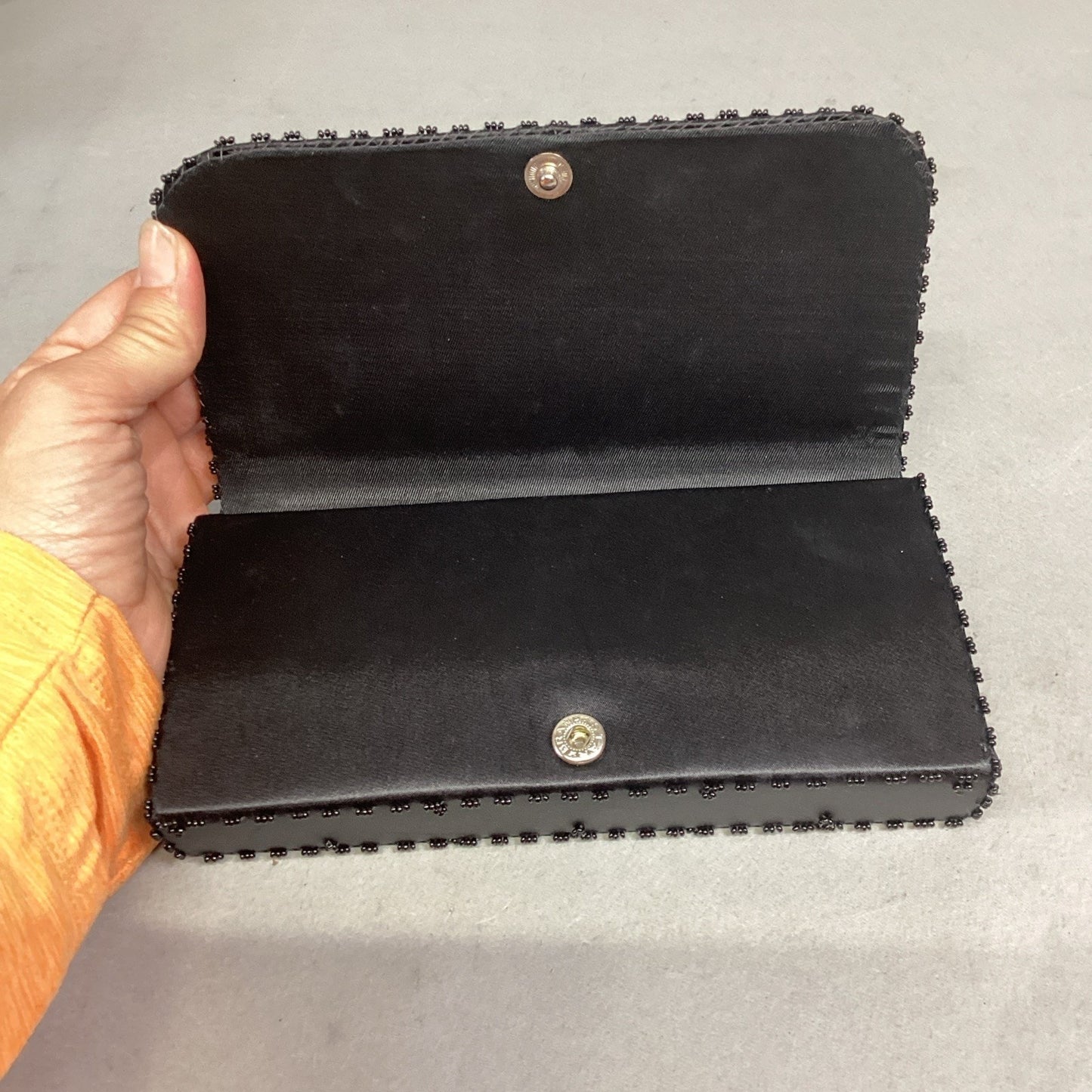 Schildkraut Handmade Black Beaded Floral Clutch Wristlet Wallet