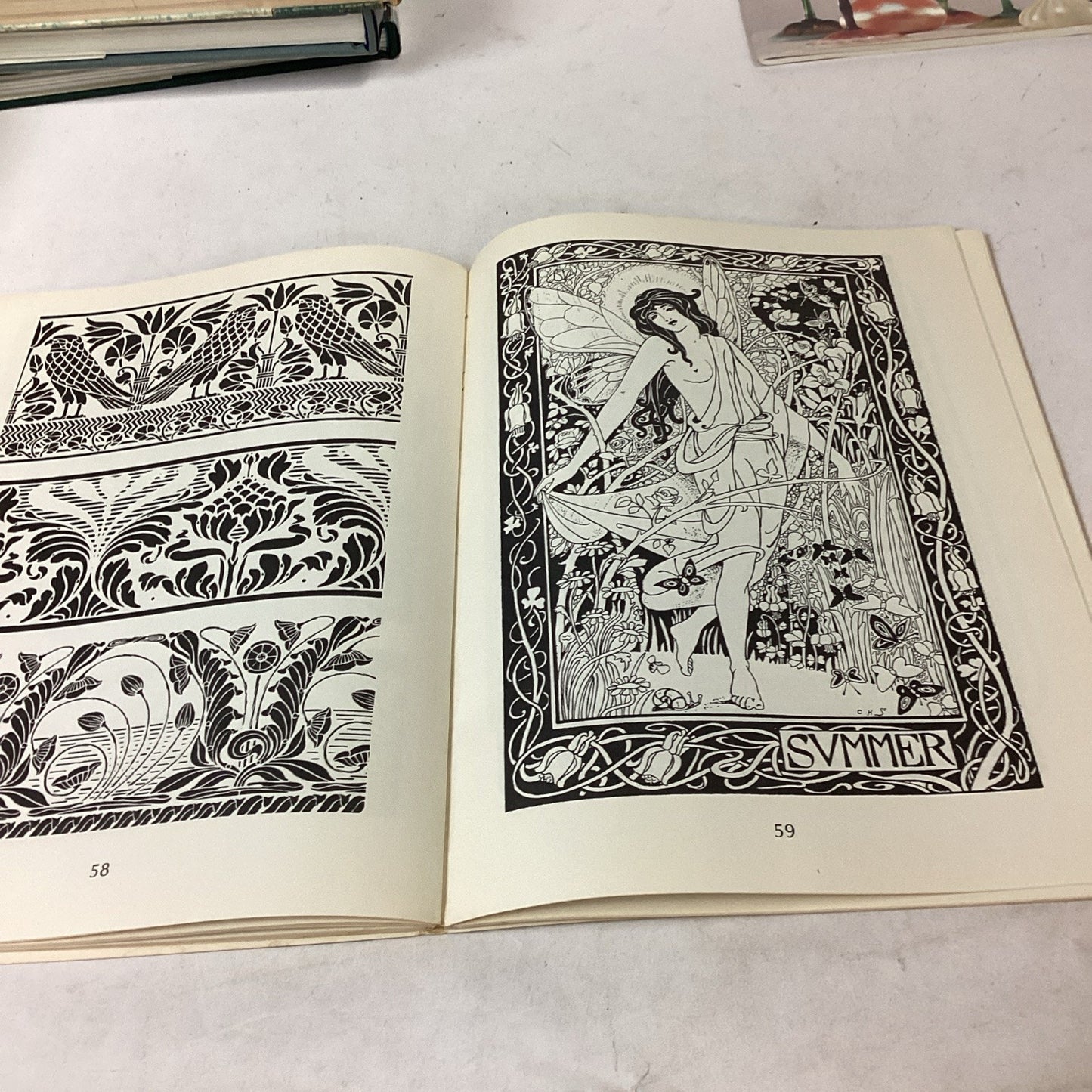 Lot Of 6 Tiffany And Art Nouveau Books And Catalogs