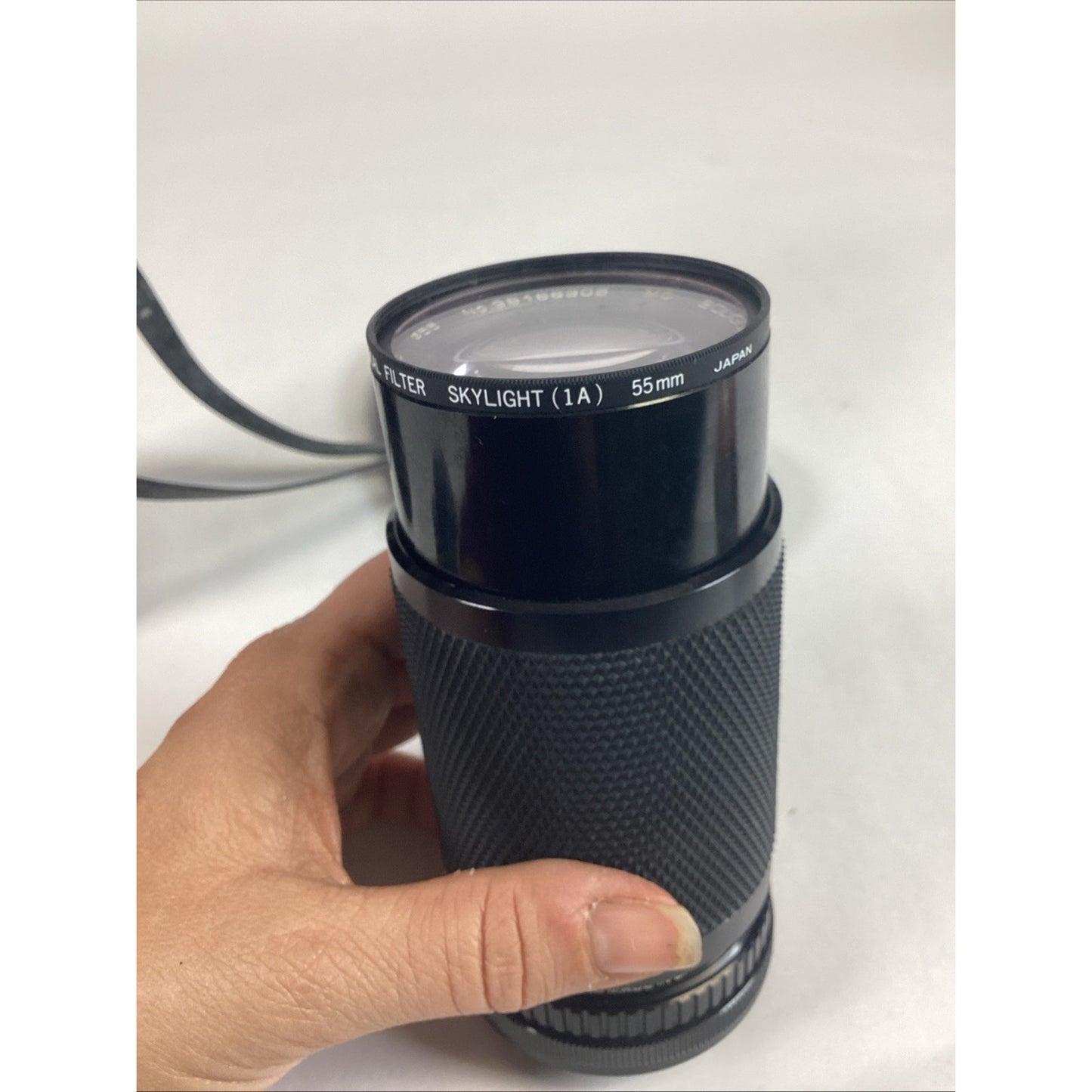 Soligor 80-200mm Zoom + Macro - #38166305 W/ Case & 2 Lens Covers