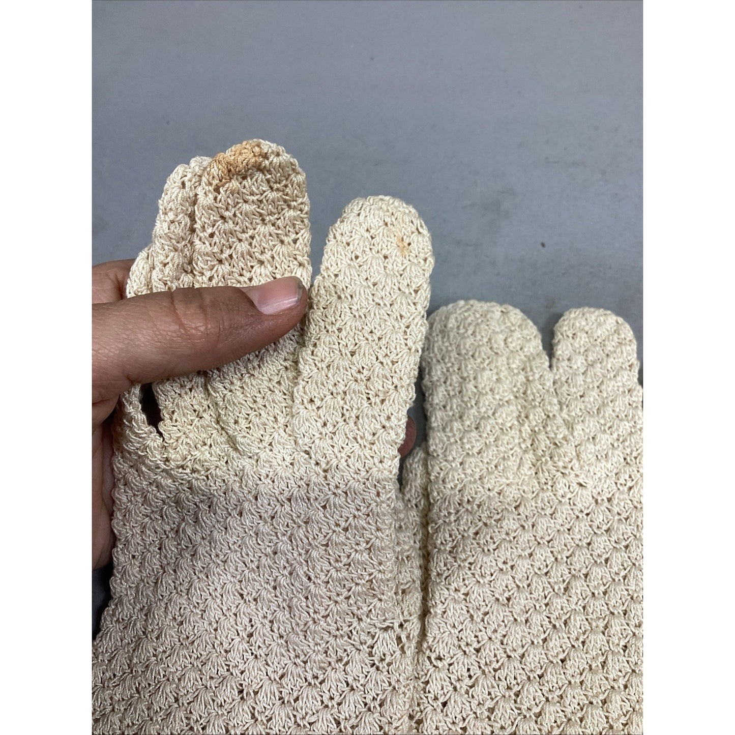 Set Of 3 Bloomingdale’s Women’s Gloves -Pink, Tan - Italy & White Lace - Austria