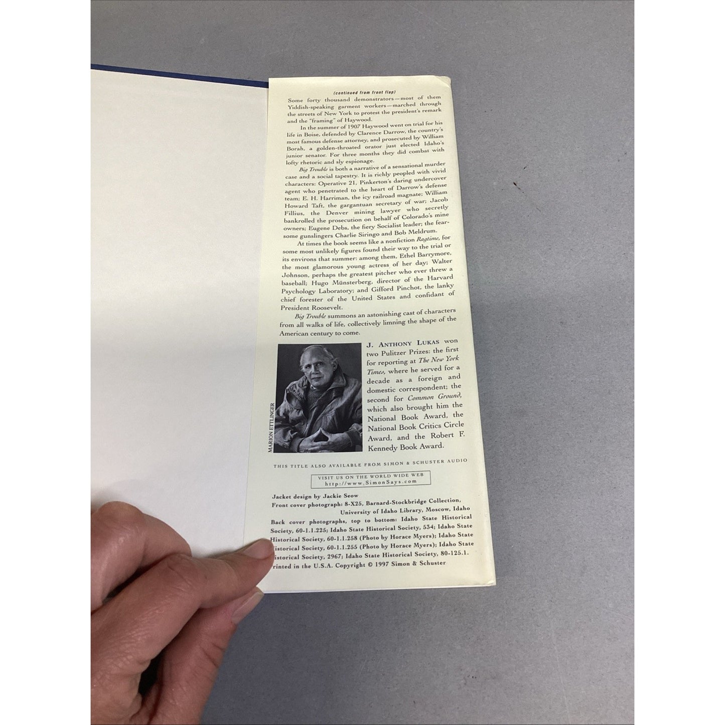 Big Trouble: A Murder in a Small Western Town Sets off a Struggle for the Soul..