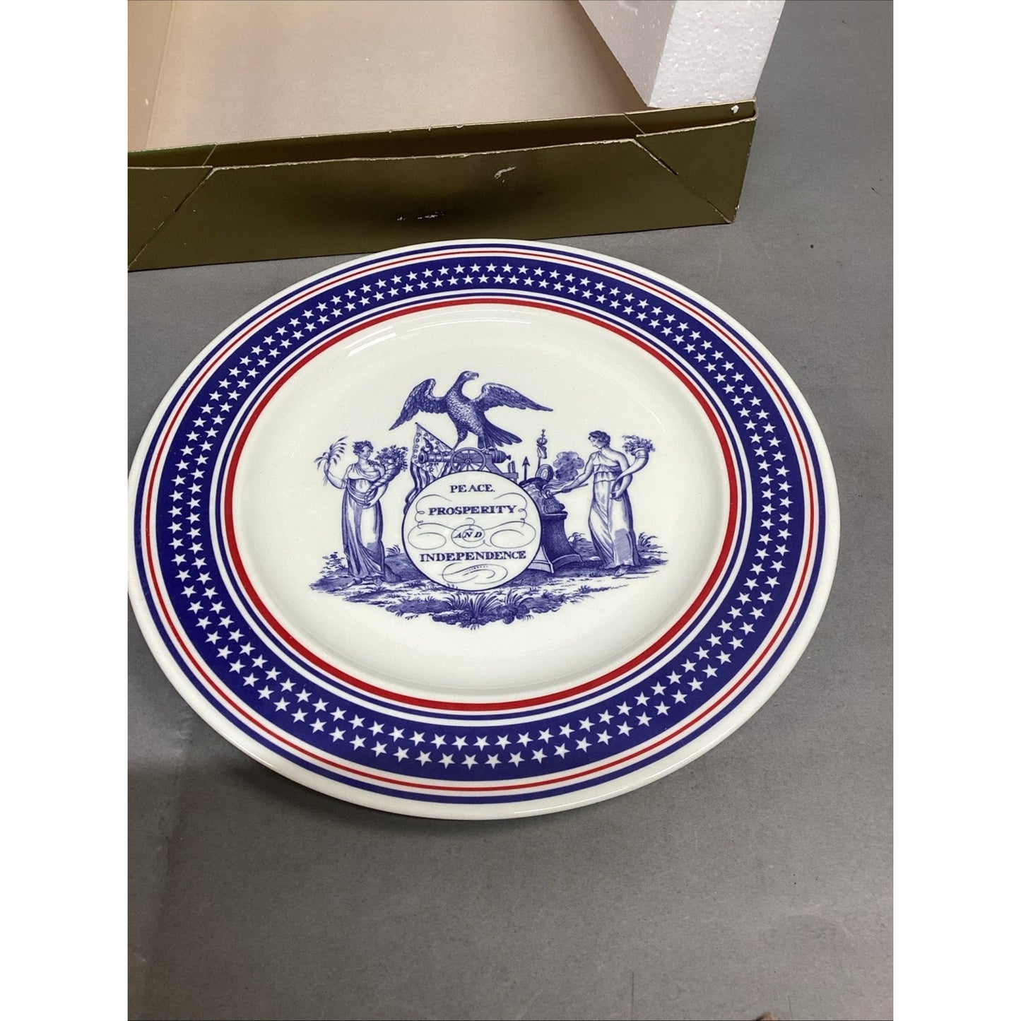 Set Of 2 Pfaltzgraff Bone China George HW Bush Inauguration Plates In Boxes