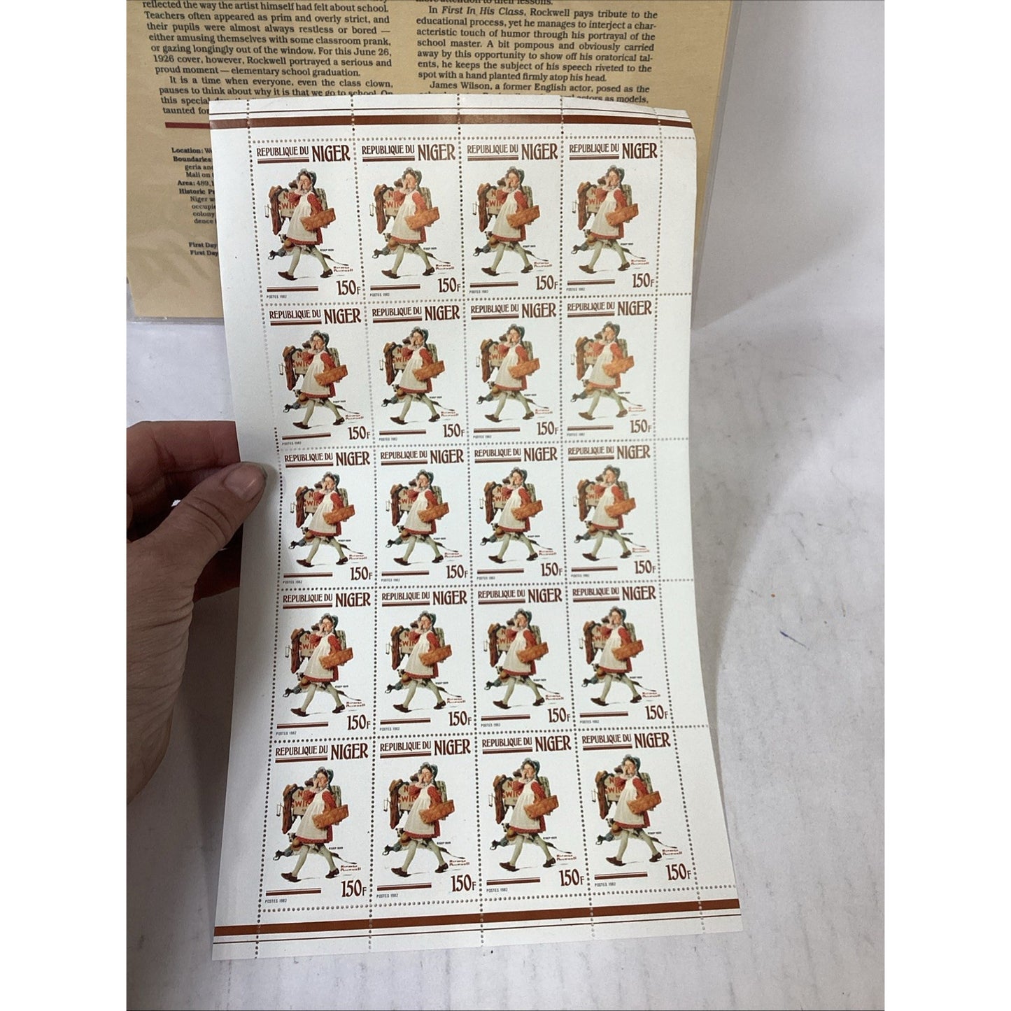 1982 Norman Rockwell Republic Of Niger Hide Your Eyes/First In His Class Stamps