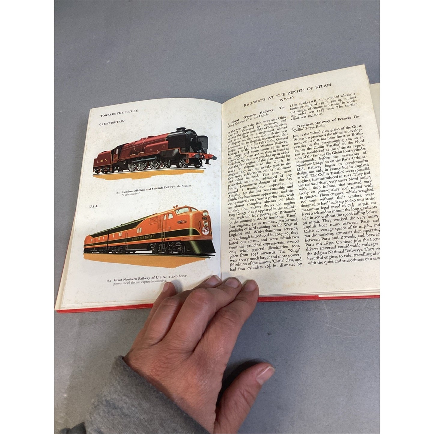 Railways at the Zenith of Steam 1920-1940 Railways of the World in Color - Nock