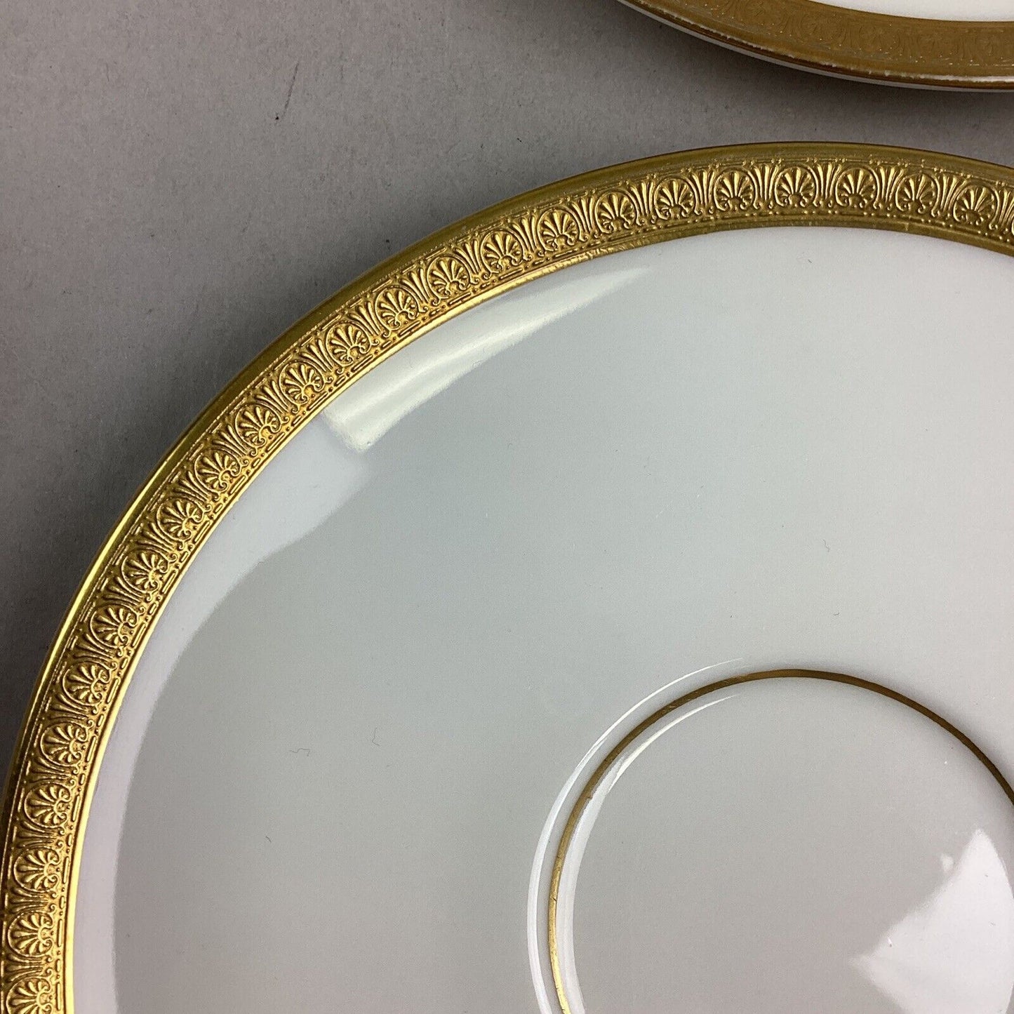 Vintage Royal Doulton Royal Gold Fine Bone China - Set of 8