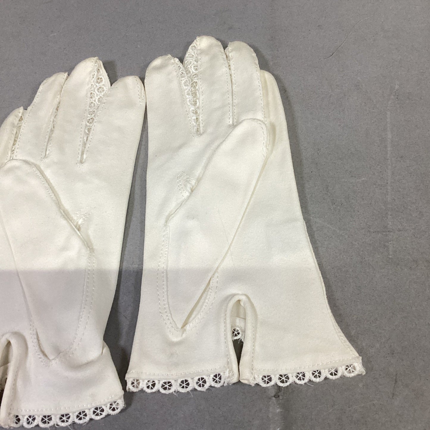 Set Of 2 Kay Fuchs Designs Women’s Gloves - Size 7.5