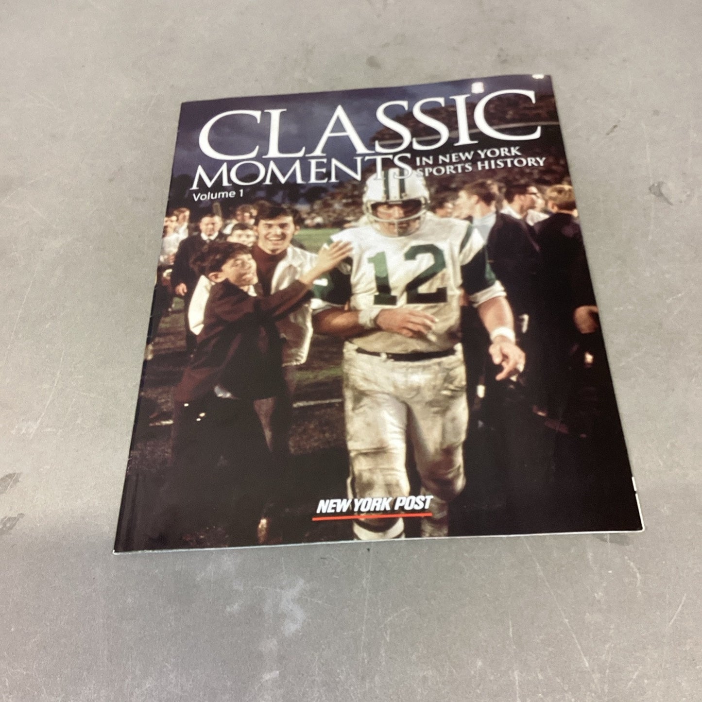 Lot Of 6 Sports Catalogs/Magazines - Bulls, Cubs, Boxing, Hockey, Football