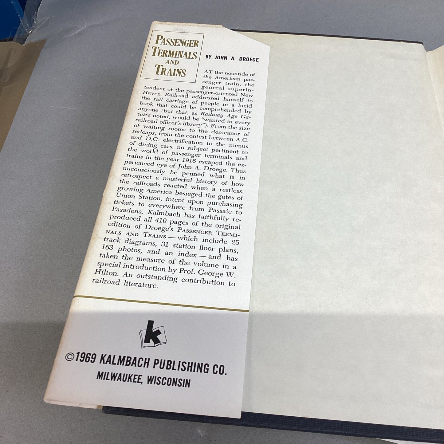 Passenger Terminals and Trains - by Droege - Kalmbach Publishing 1969 Reprint