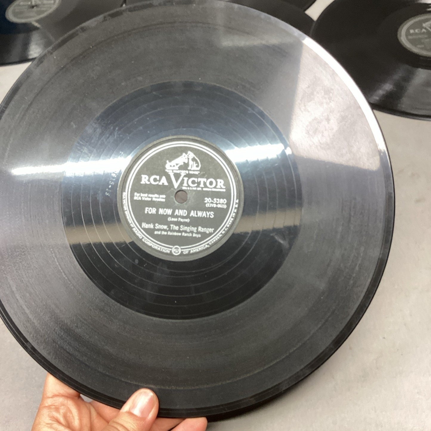 Lot Of Of 15 Hank Snow The Singing Ranger 10” Records In Record Holder