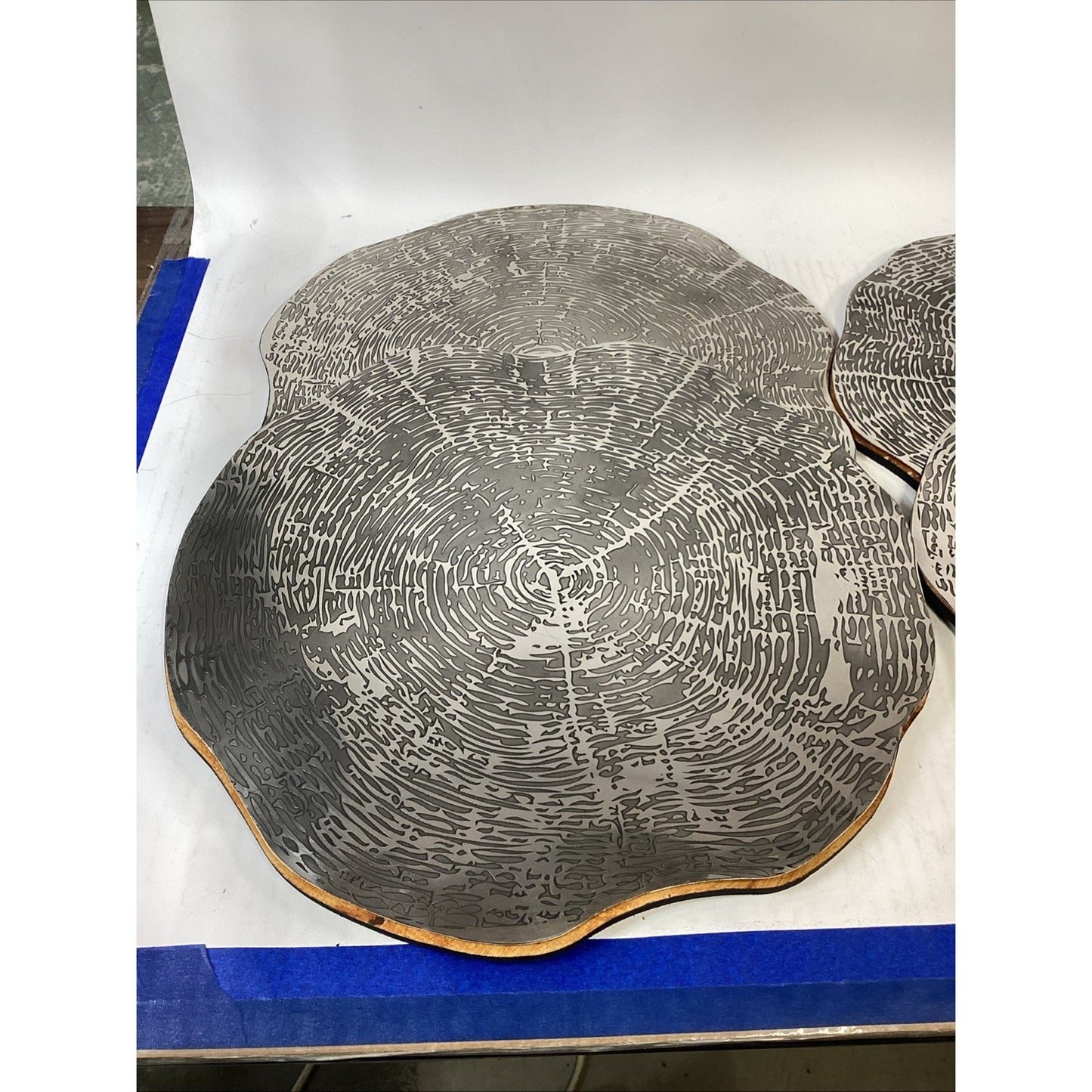 Set Of 4 Kim Seybert Metallic Wood Slice Charger Plates/Placemats - 15x14.5”