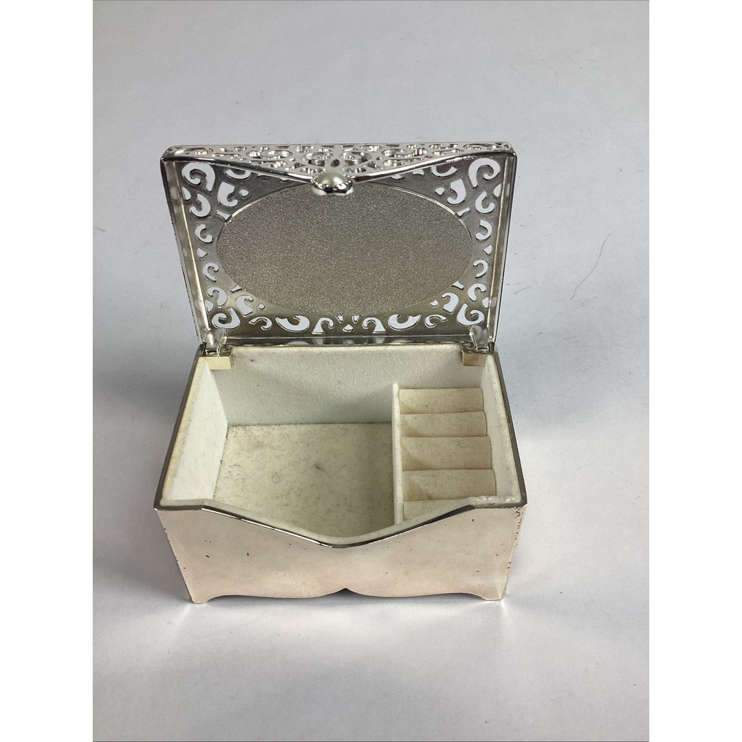 Things Remembered Silver Plated Filigree Ring Jewelry Trinket Box