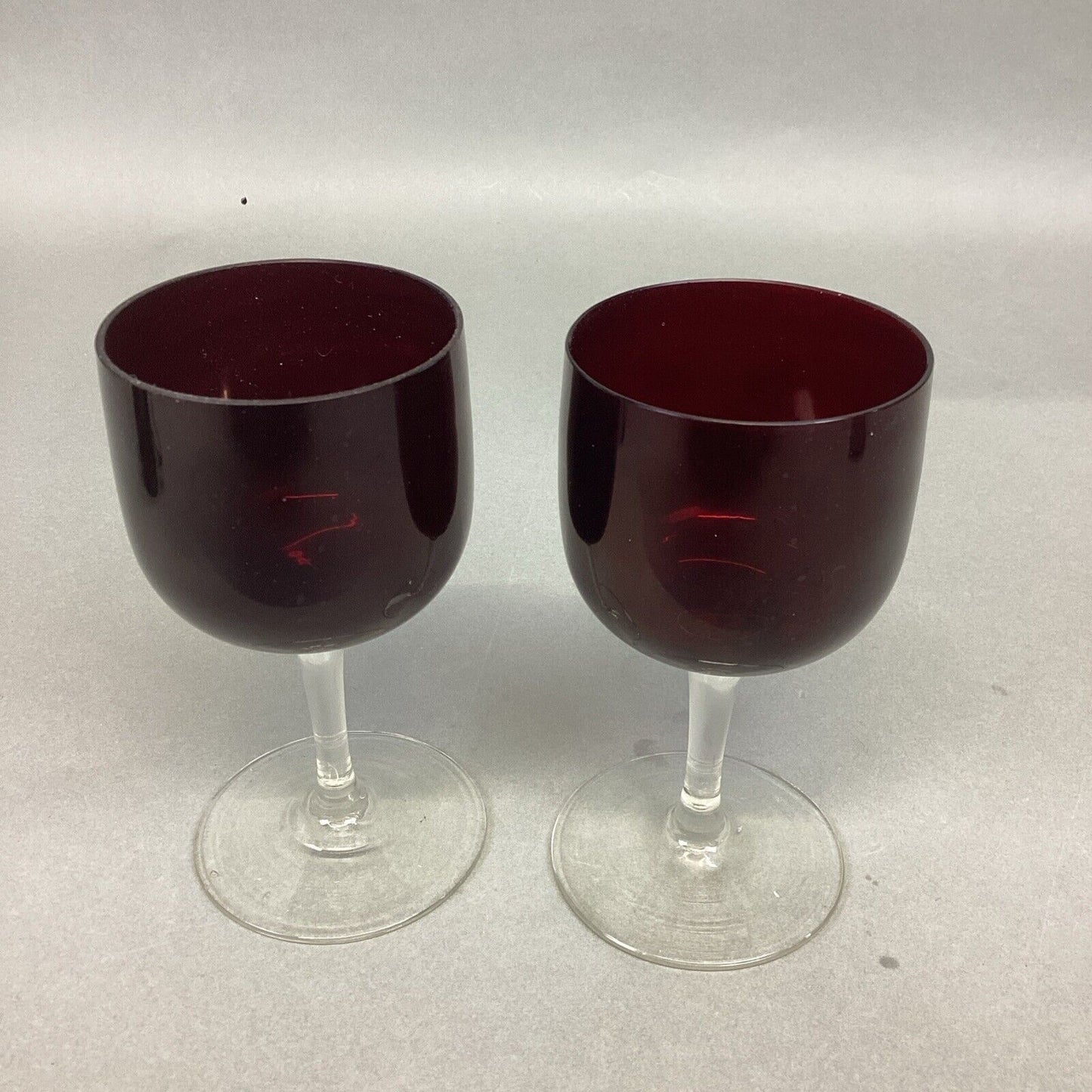 Set Of 2 Red Wine Glasses with Clear Stem - 4.75”