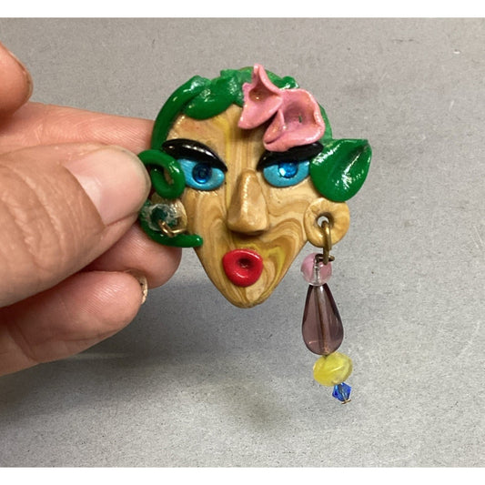Vintage Rare Lady’s Clip On Earring (Just 1)