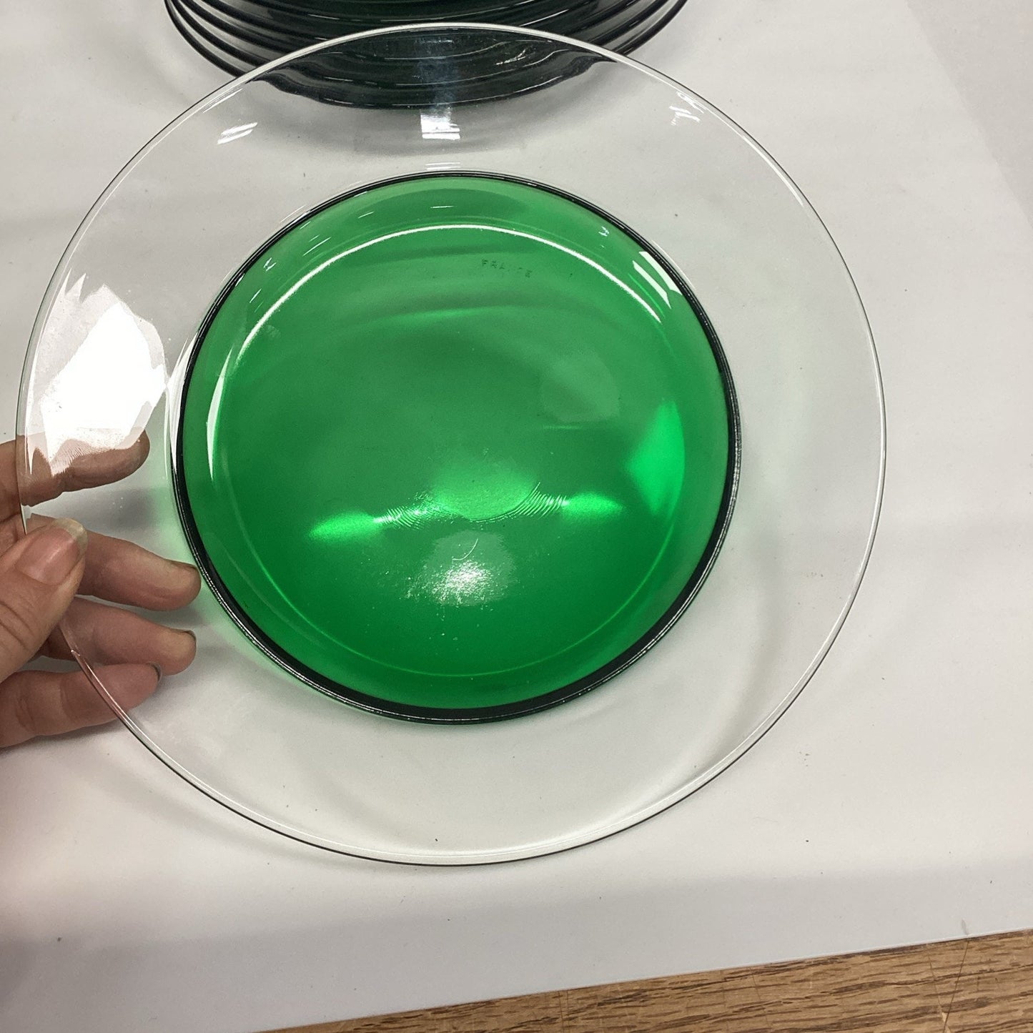 Lot Of 8 - Arcoroc Green Center Glass Salad Plate. Made in France