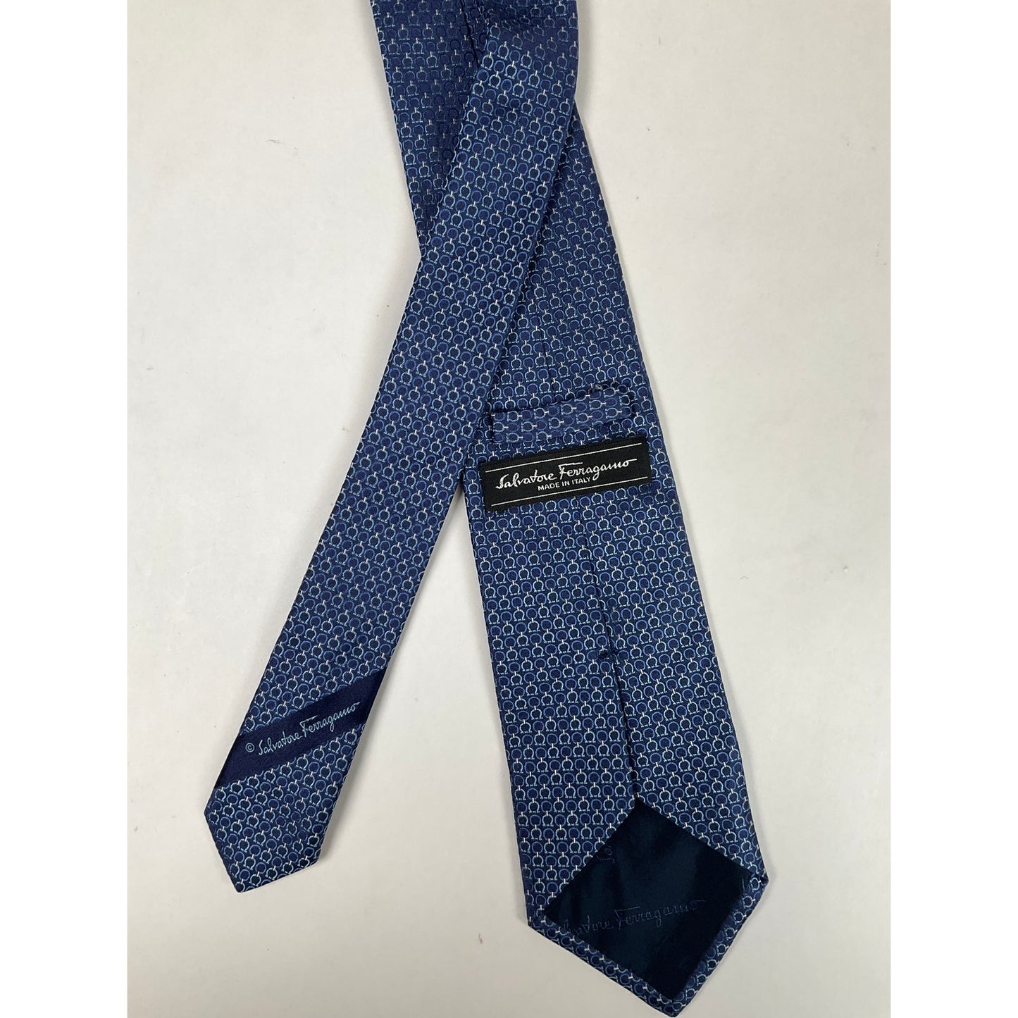 Mens Salvatore Ferragamo Blue Horseshoe Tie | No Box