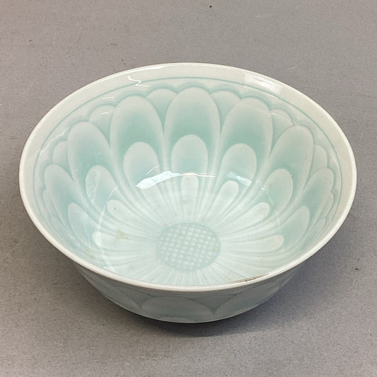 Vintage Porcelain Chinese Celadon Lotus Flower Green Soup Rice Bowl