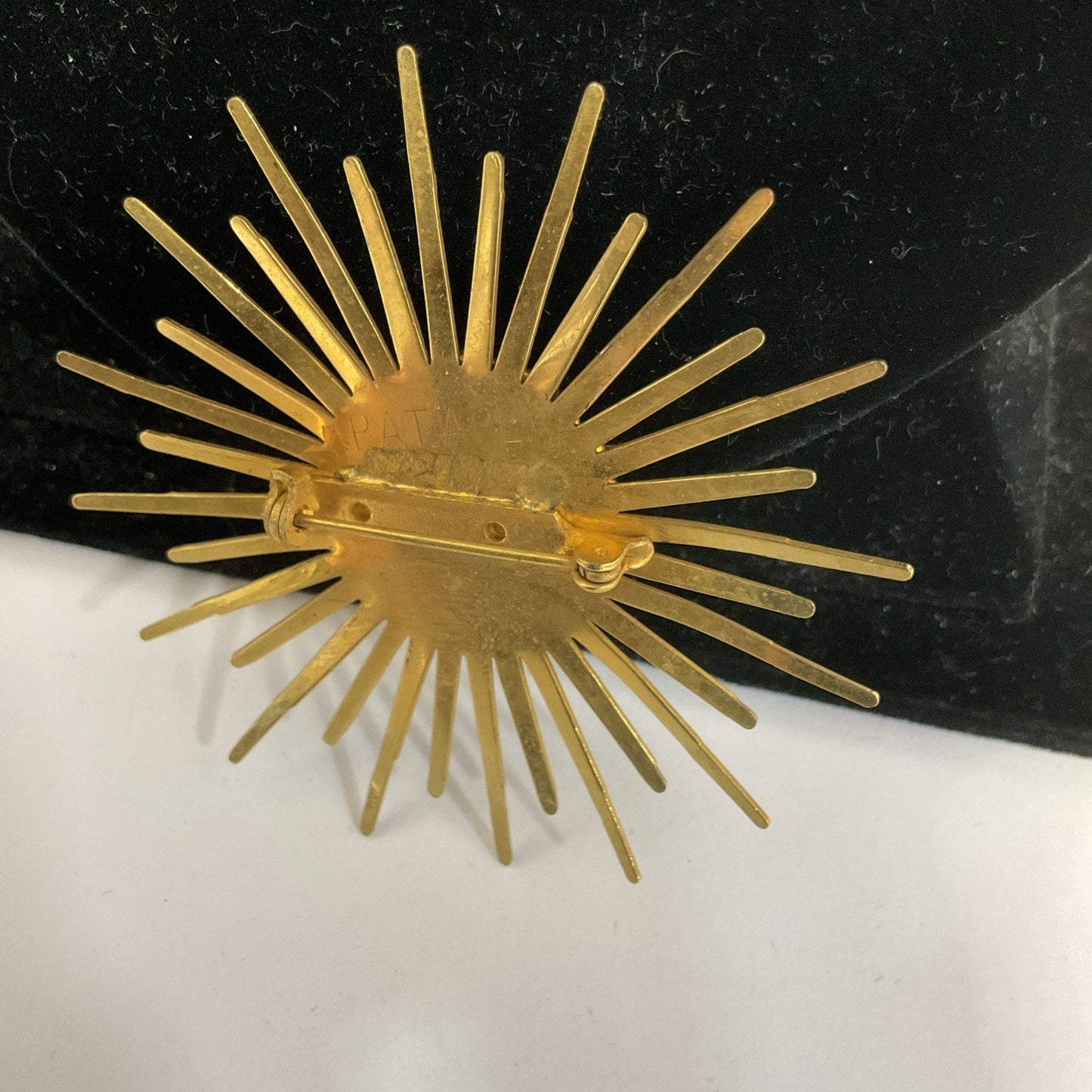 Vintage Starburst Brooch Gold Tone