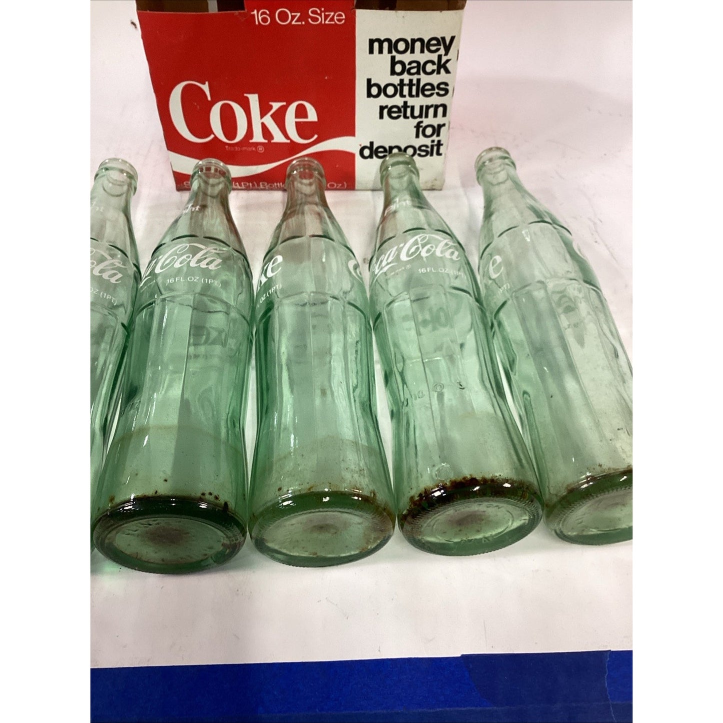Vintage Coca Cola Classic 6 Pack Glass Bottles 16oz Cardboard Carry Case