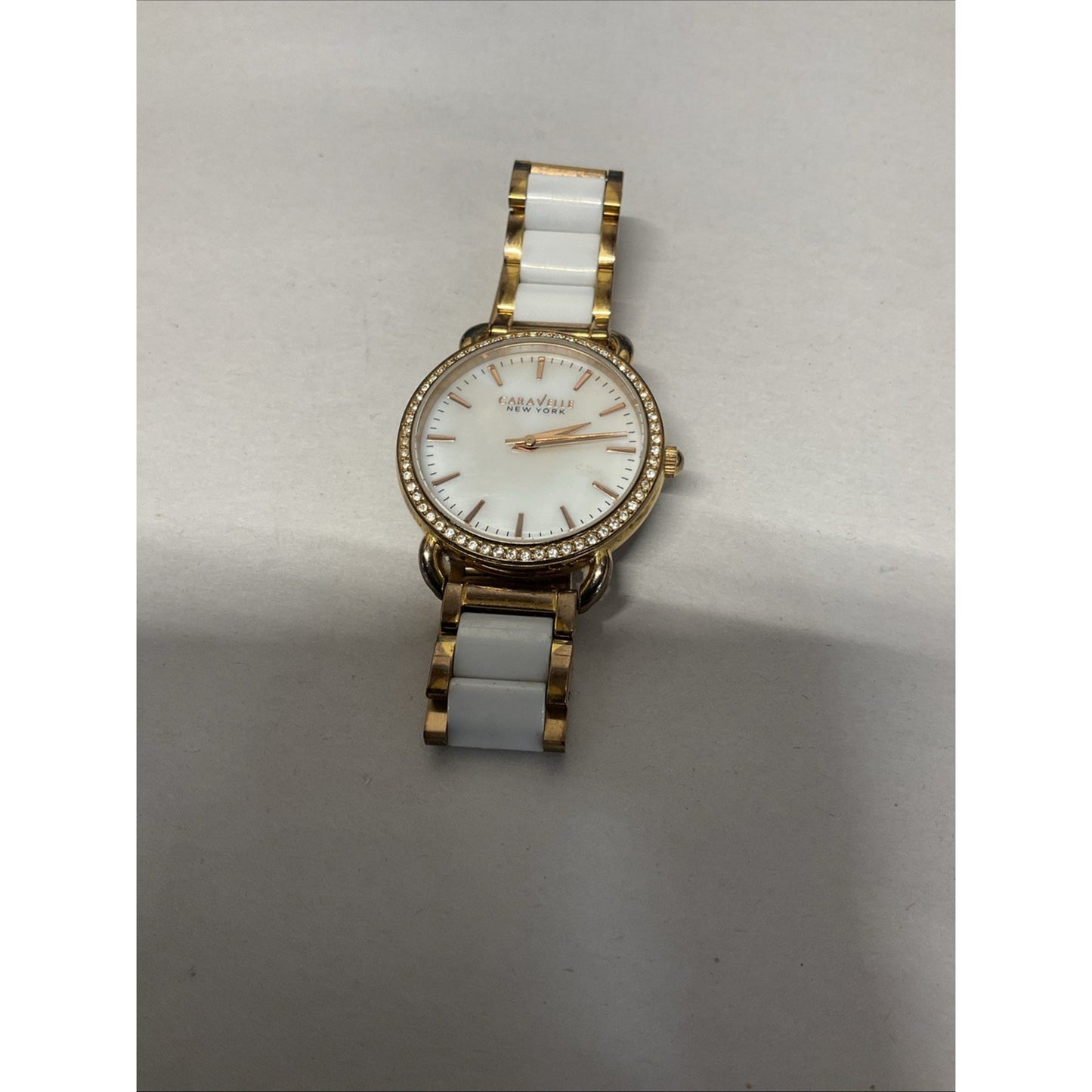 Beautiful Caravelle By Bulova Ladies Quartz Watch MOP Dial Gold Tone New Battery