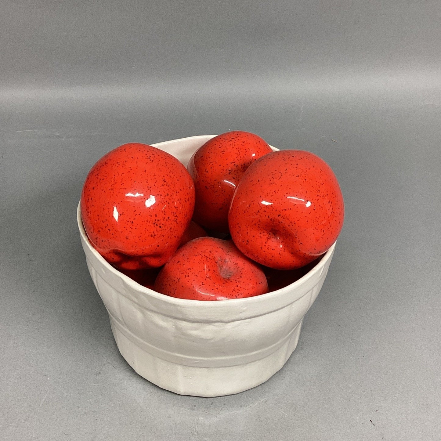 Vintage 1980 Ceramic Barrel Of Red Apples Figurine - 7”Hx6.5”D