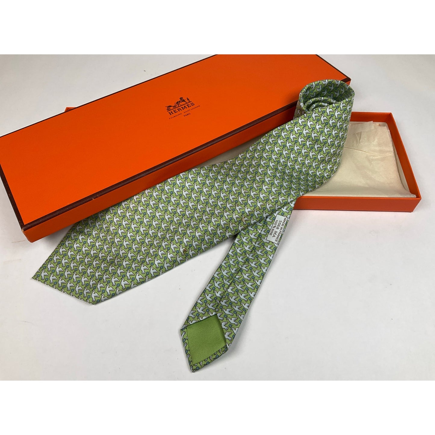 Men’s Hermès Dove Tie REF: 5568 MA | No Box