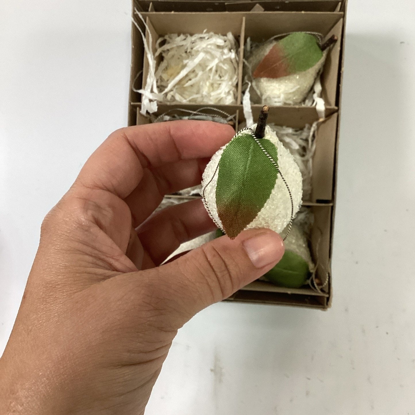 Vintage Set Of 6 Christmas Snow Pear Ornaments In Original Box #704833