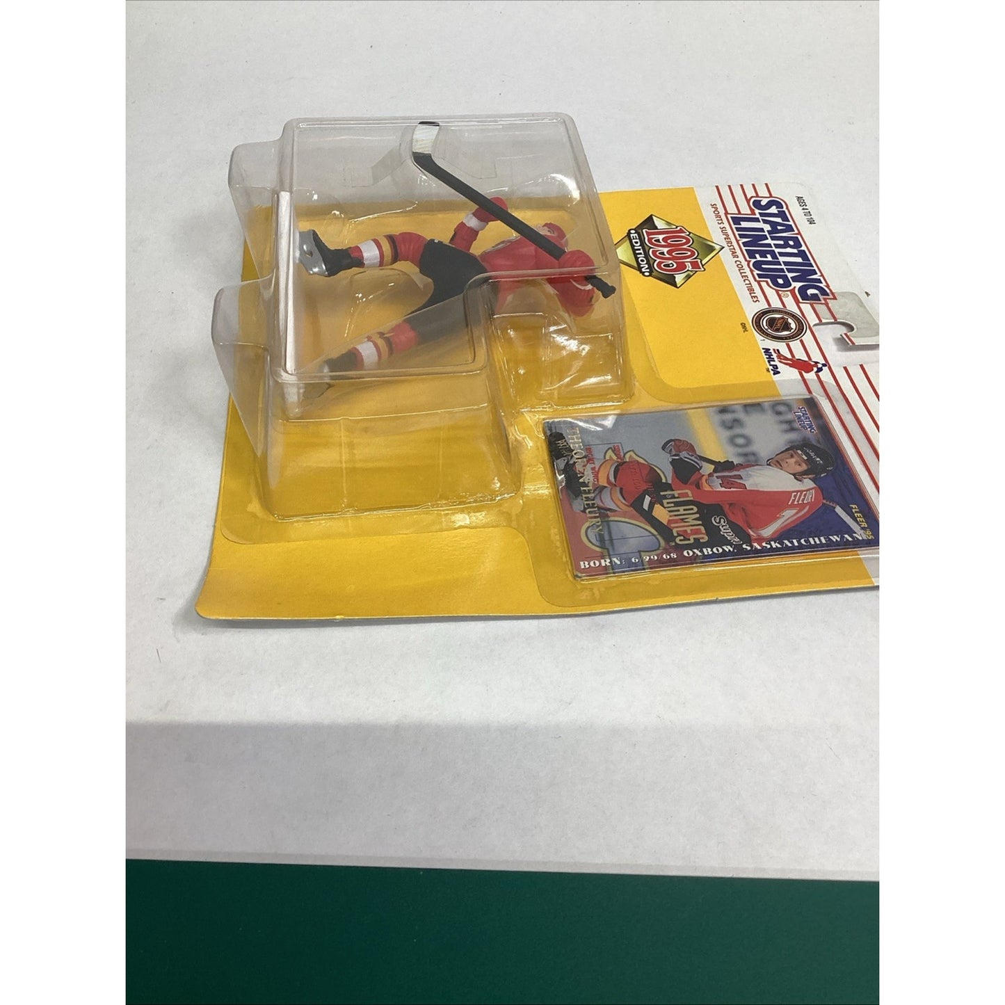 NHL Theoren Fleury 1995 Starting Lineup Calgary Flames NEW Damaged Packaging