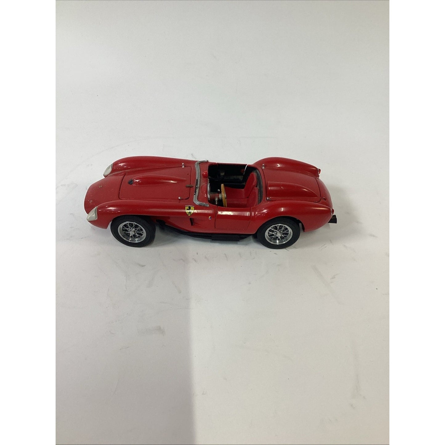 Danbury Mint 1958 FERRARI 250 TESTA ROSSA 1:24 Precision